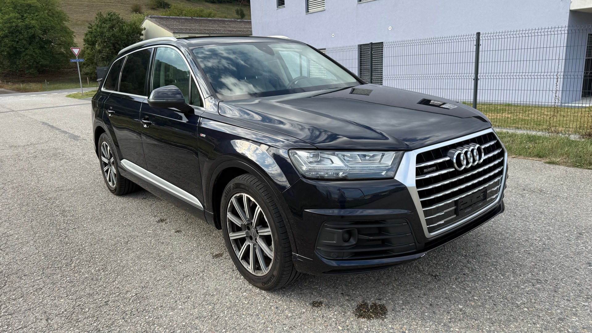 AUDI Q7 3.0 TDI-image-0