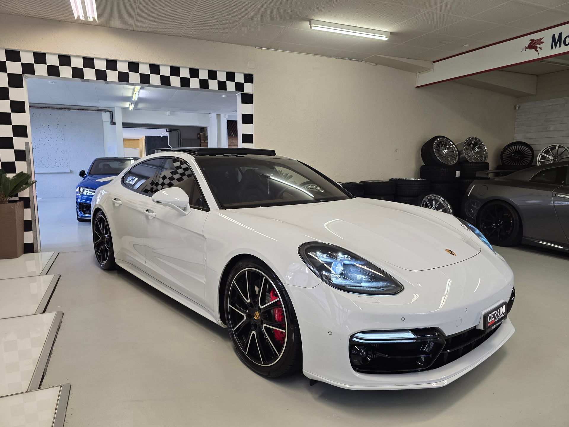 PORSCHE Turbo-image-5