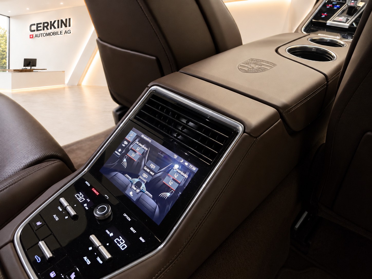 PORSCHE Turbo-image-8