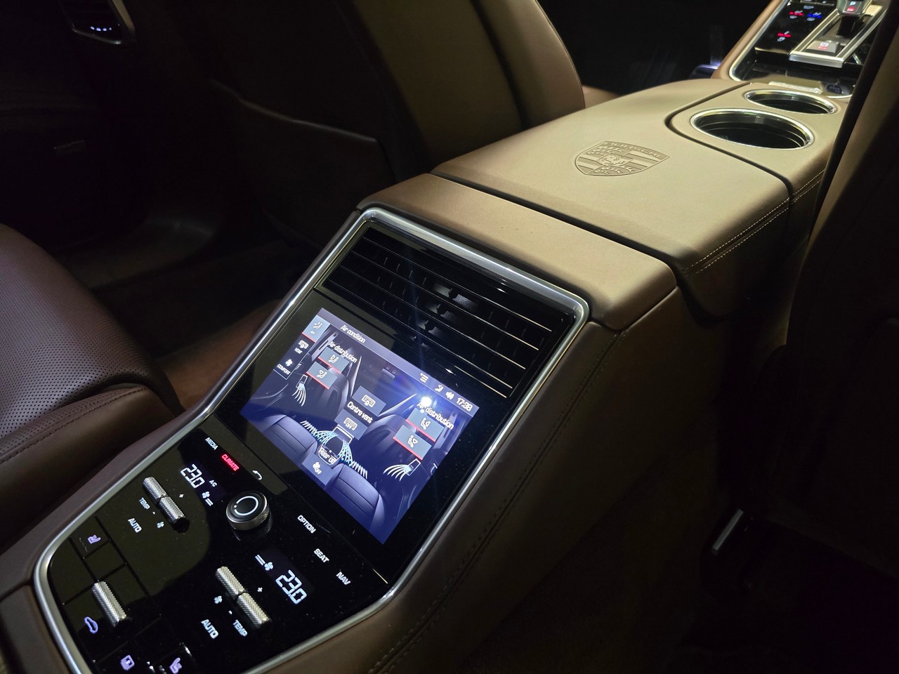 PORSCHE Turbo-image-10