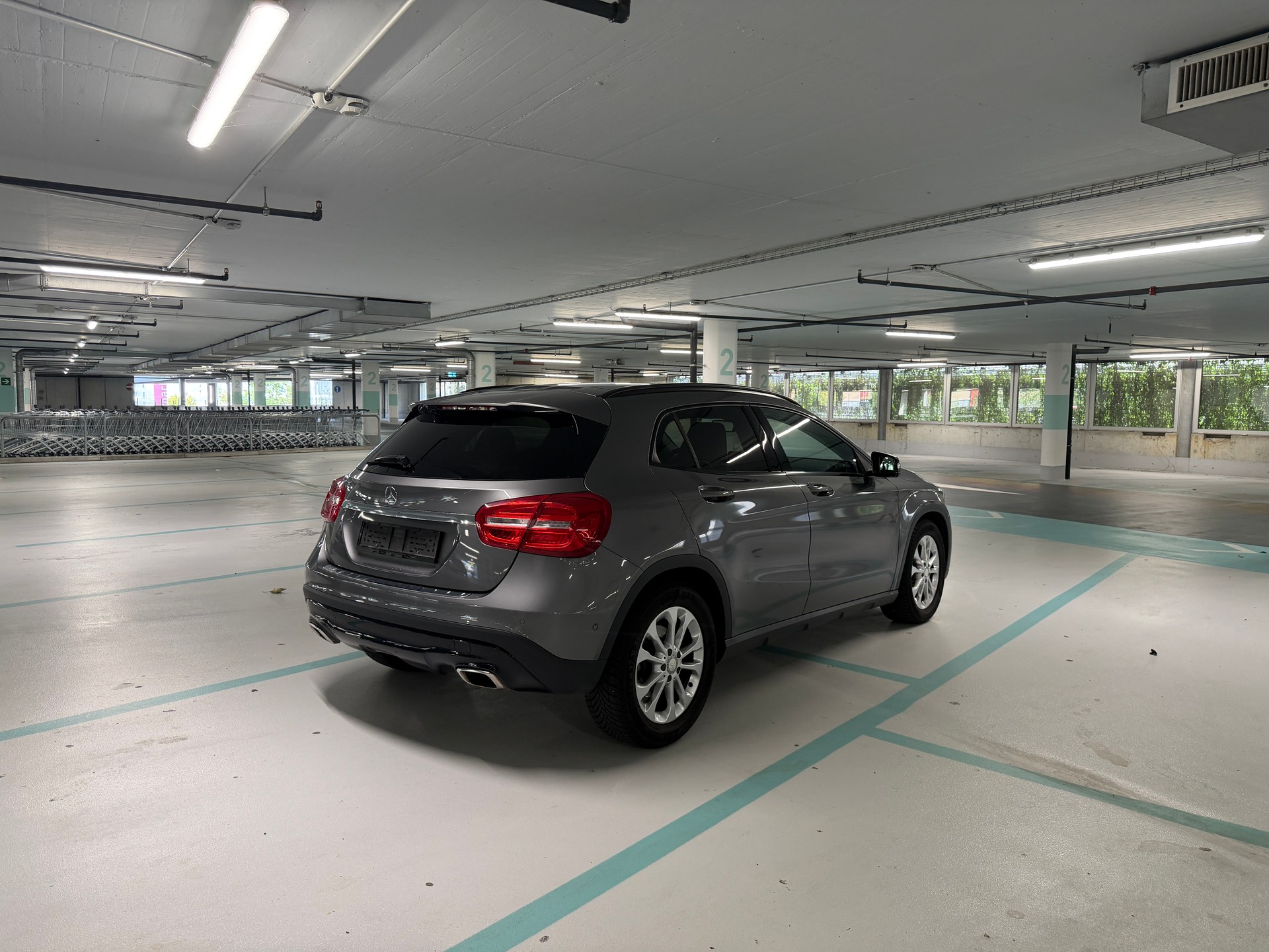 MERCEDES-BENZ GLA 200 EC-image-2