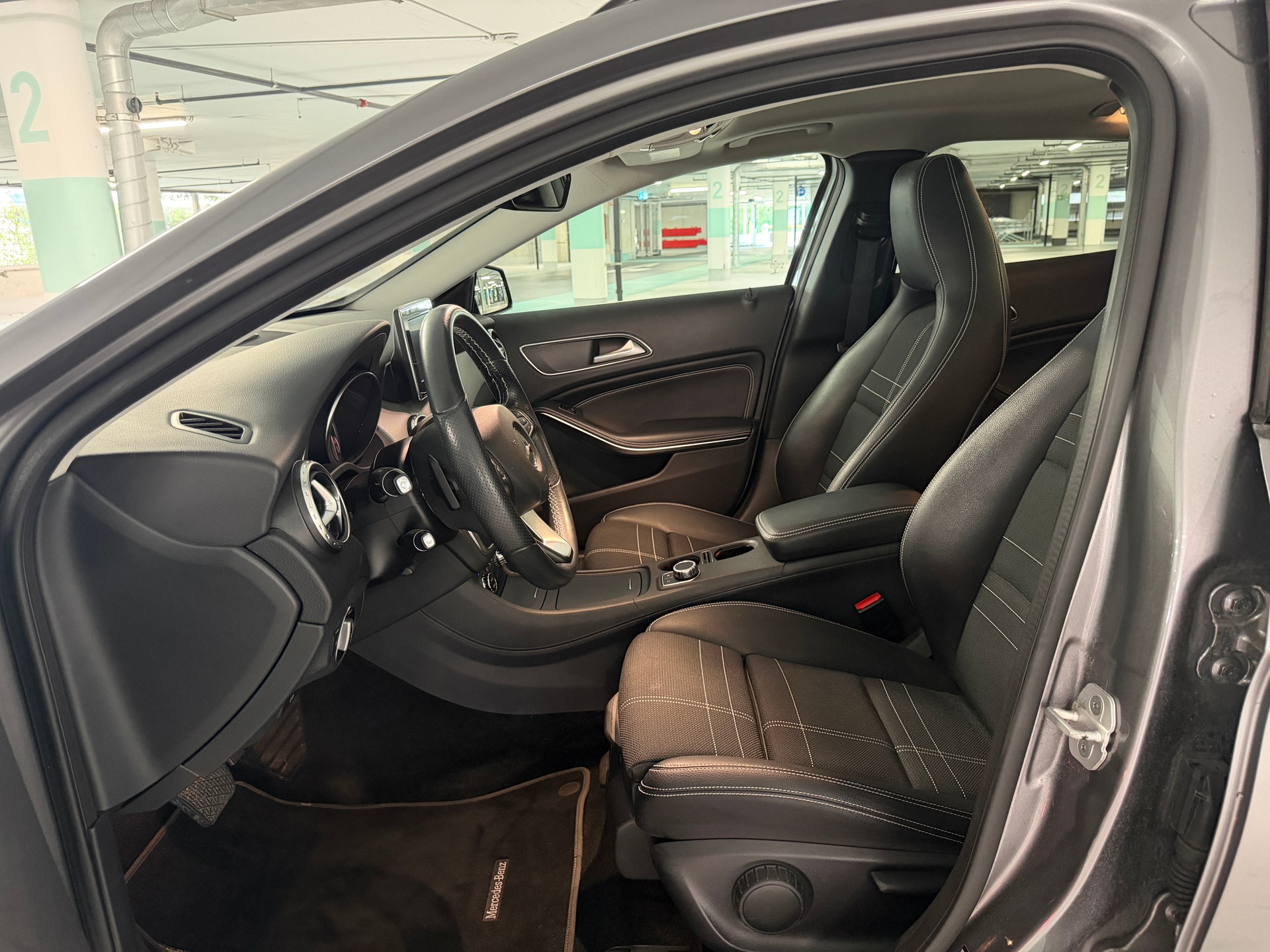 MERCEDES-BENZ GLA 200 EC-image-6