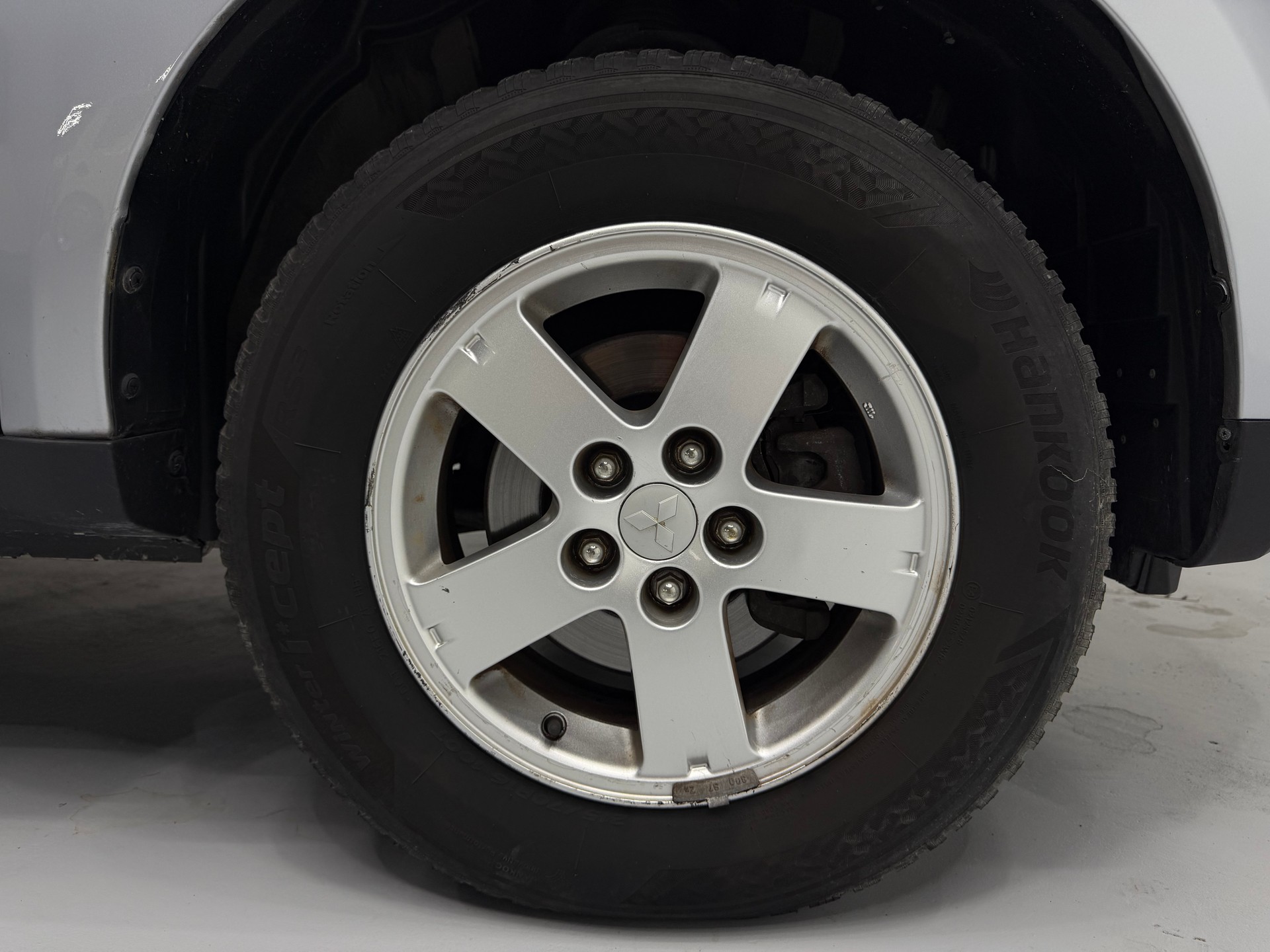 MITSUBISHI Outlander 2.4 Invite 4WD CVT-image-19