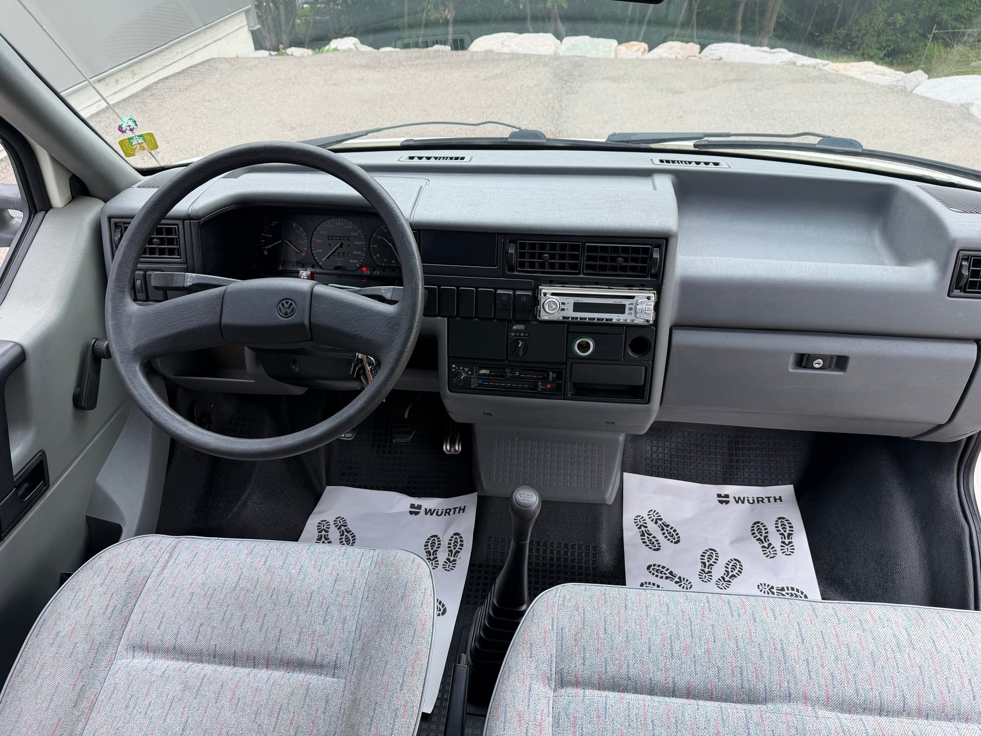 VW T4 2.0 Caravelle Benzin Frish Ab Mfk 130.000km-image-12
