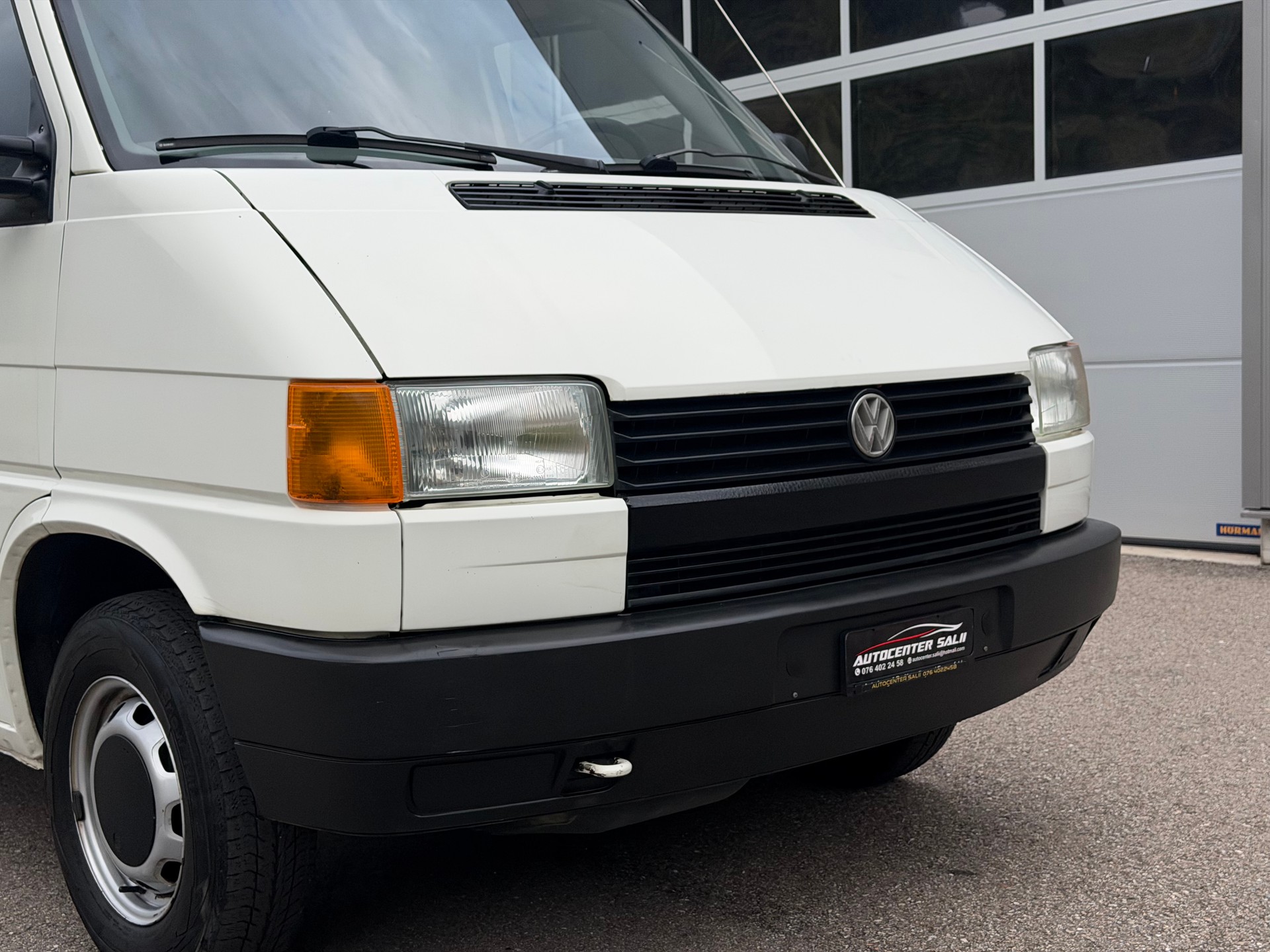 VW T4 2.0 Caravelle Benzin Frish Ab Mfk 130.000km-image-3