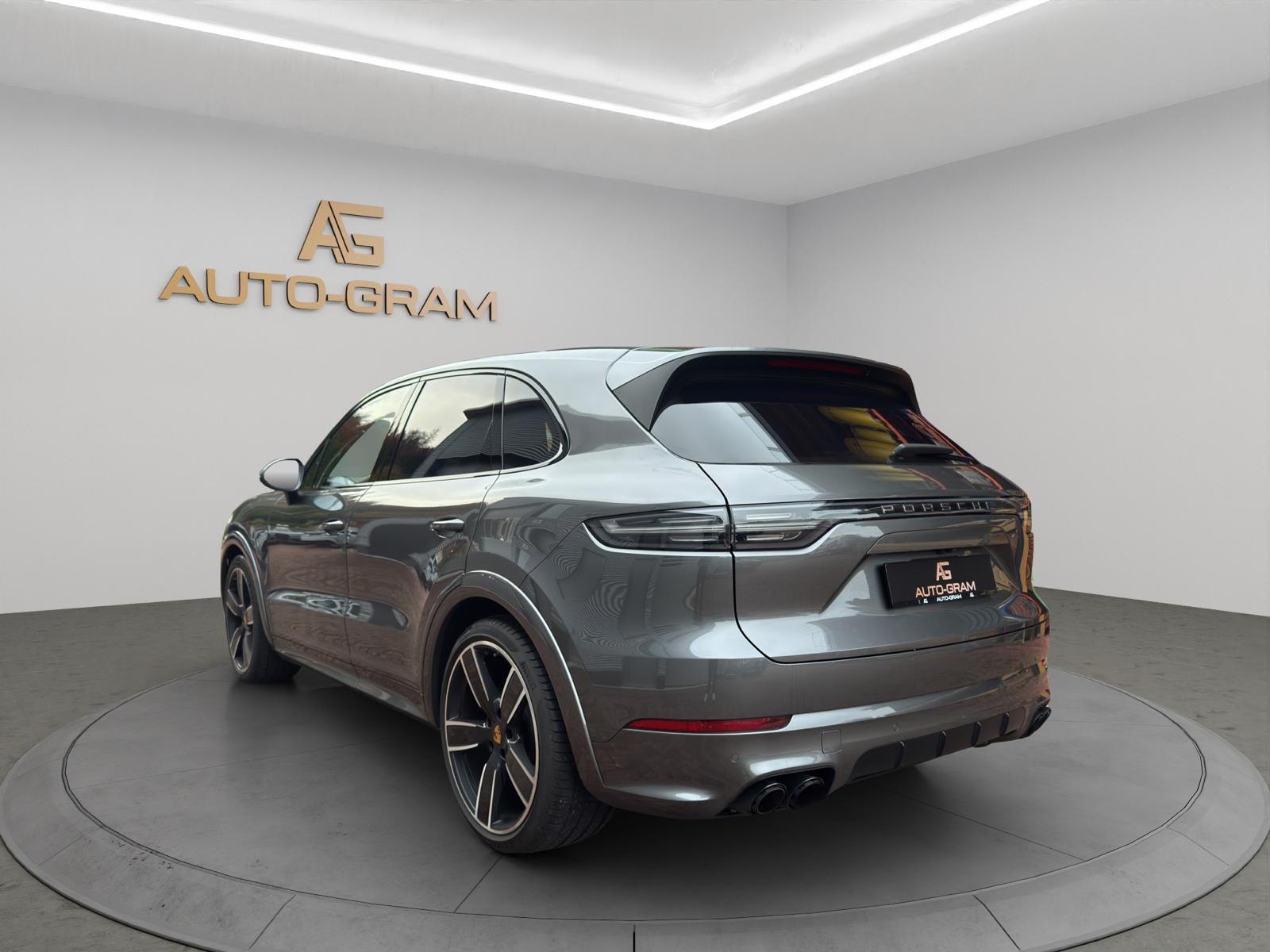 PORSCHE Cayenne S-image-2