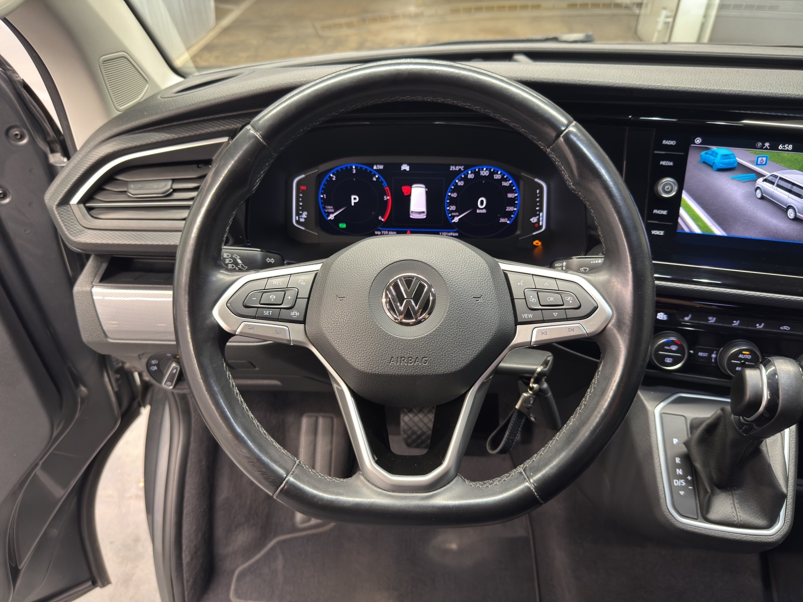 VW T6.1 Multivan 2.0 TDI 150 Highline DSG-image-15