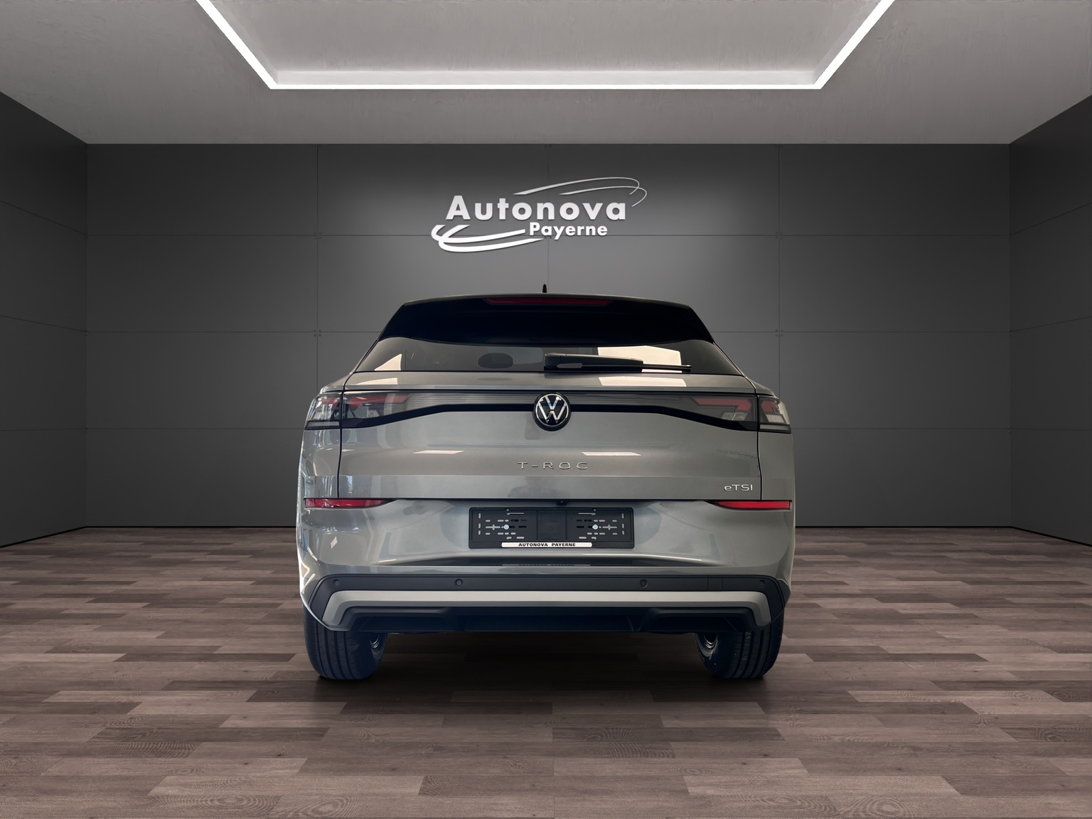 VW T-Roc 1.5 eTSI mHEV Life DSG-image-4