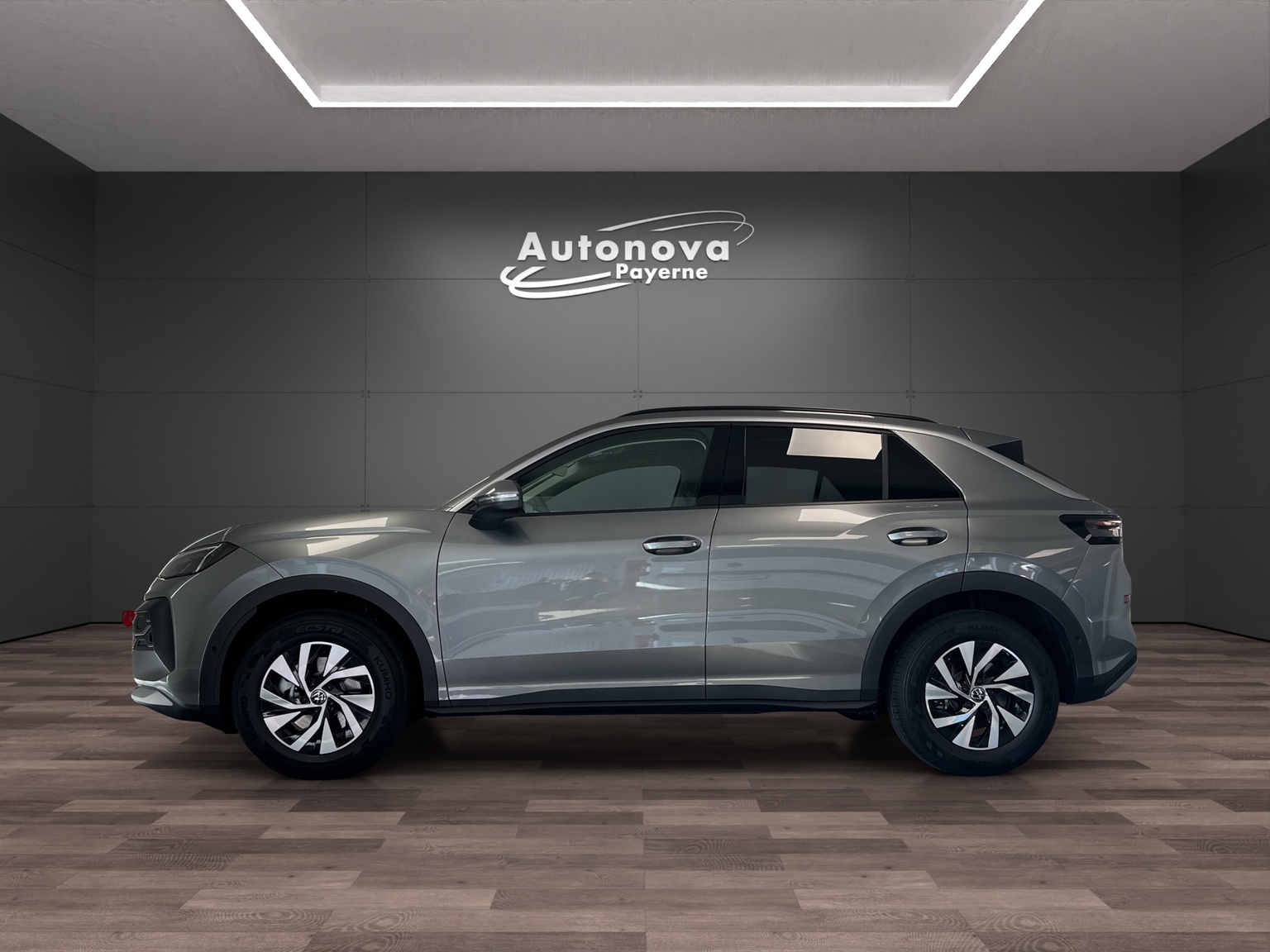 VW T-Roc 1.5 eTSI mHEV Life DSG-image-2