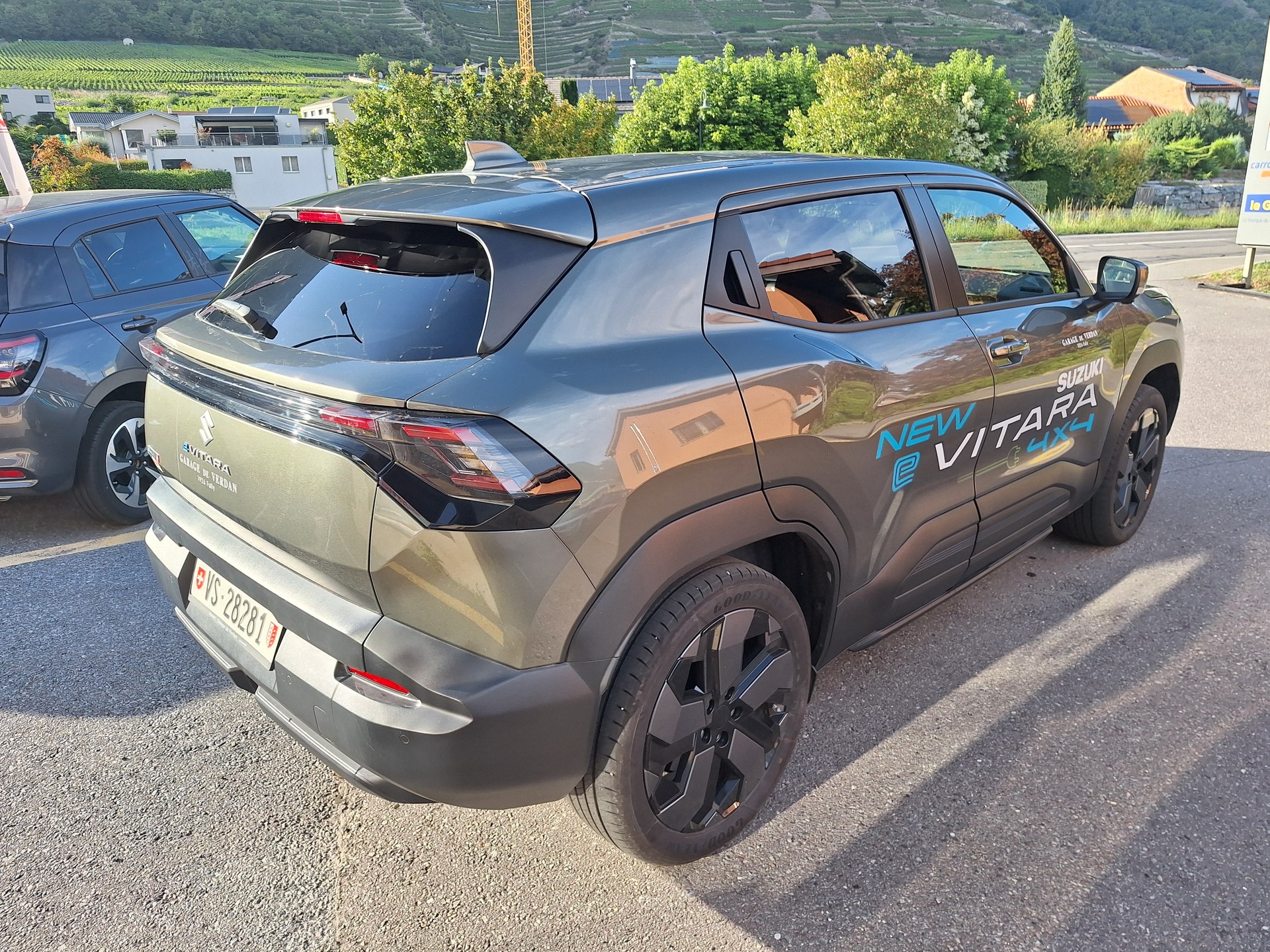 SUZUKI E-VITARA GL Top 4X4-image-1