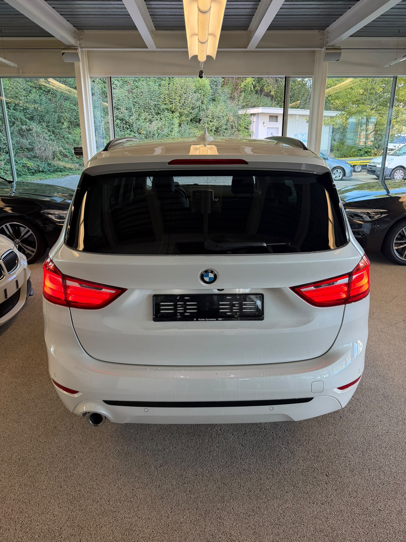 BMW 216d Gran Tourer DKG Sport Line-image-4