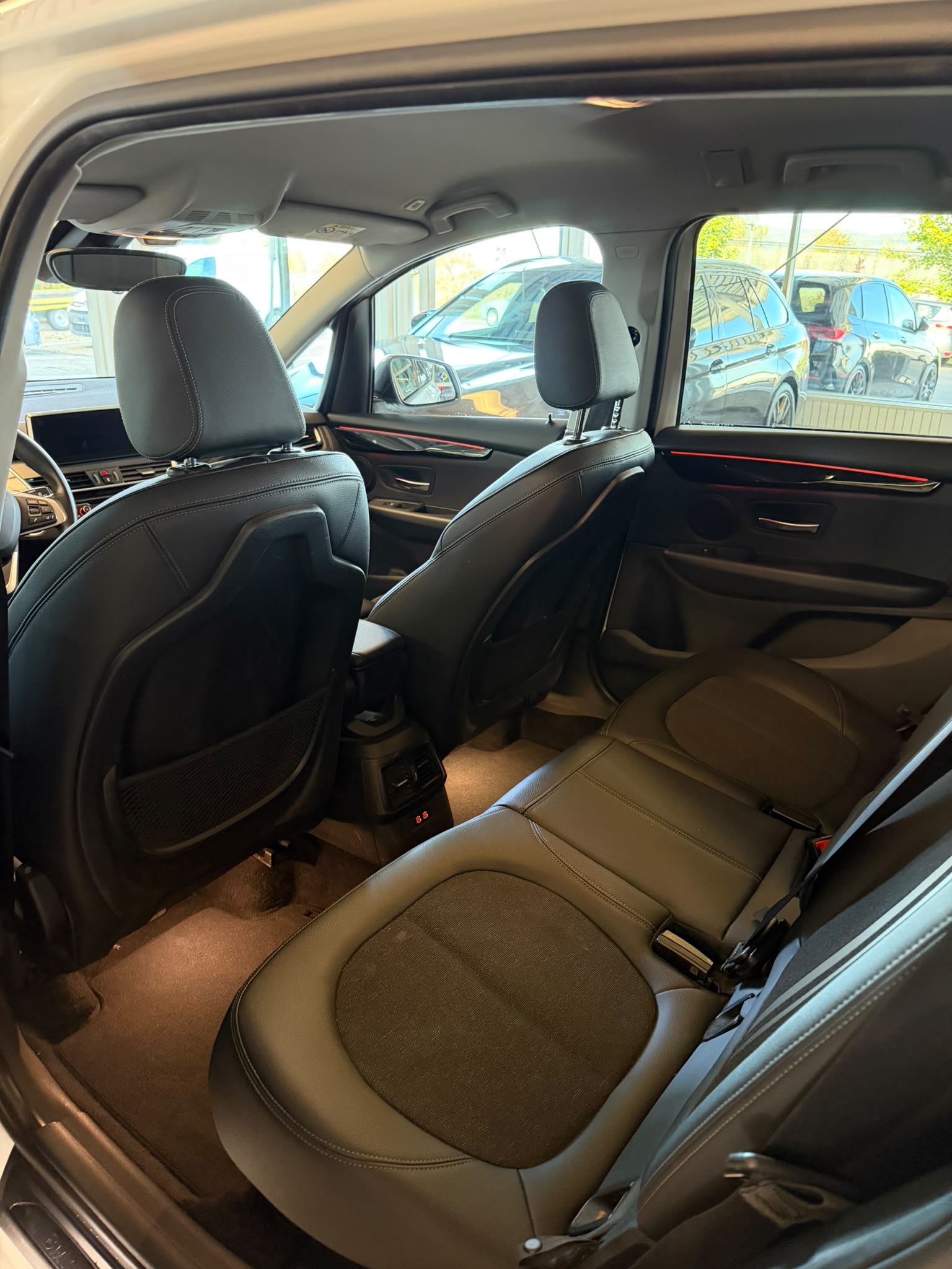 BMW 216d Gran Tourer DKG Sport Line-image-9