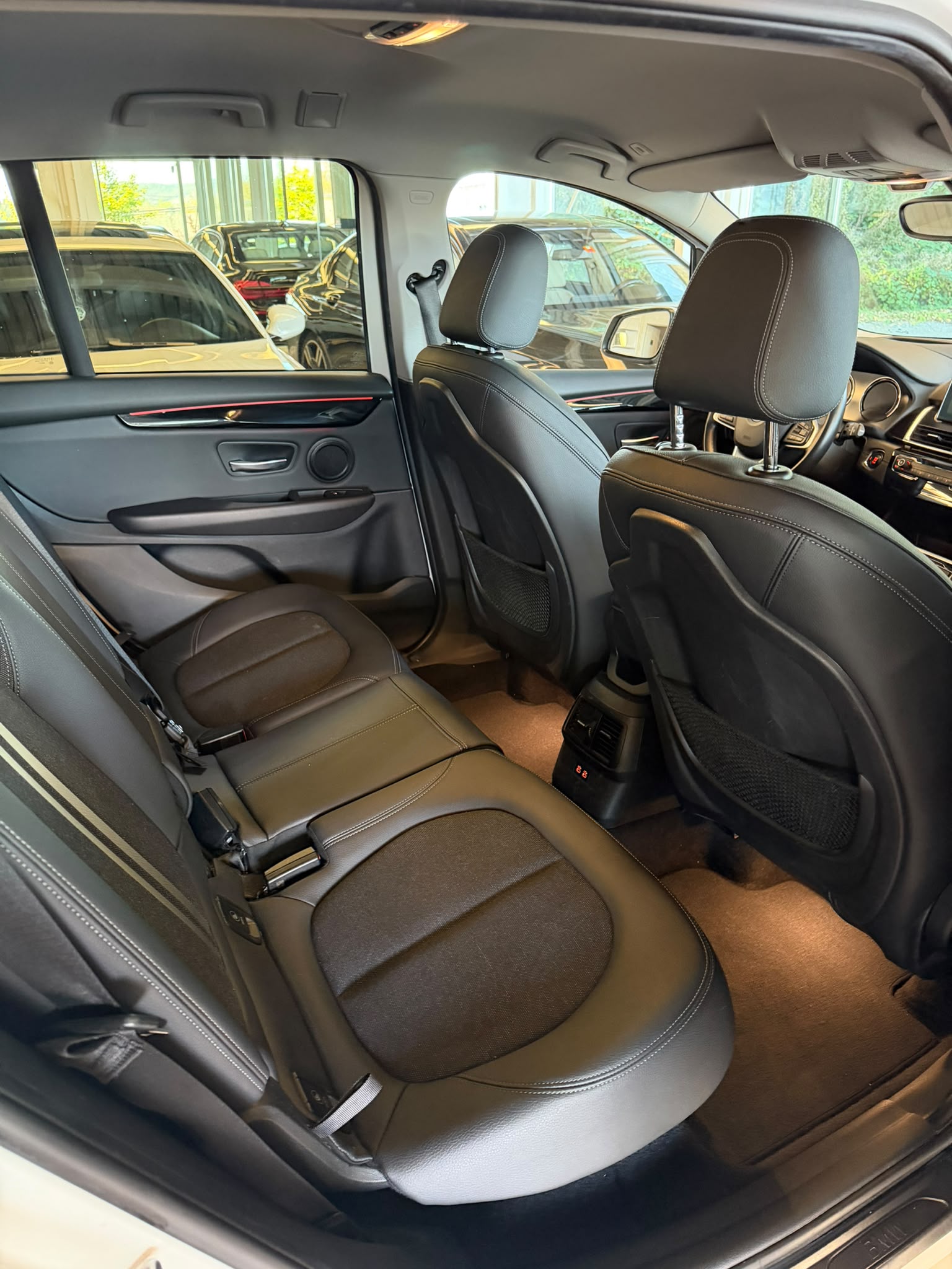 BMW 216d Gran Tourer DKG Sport Line-image-8