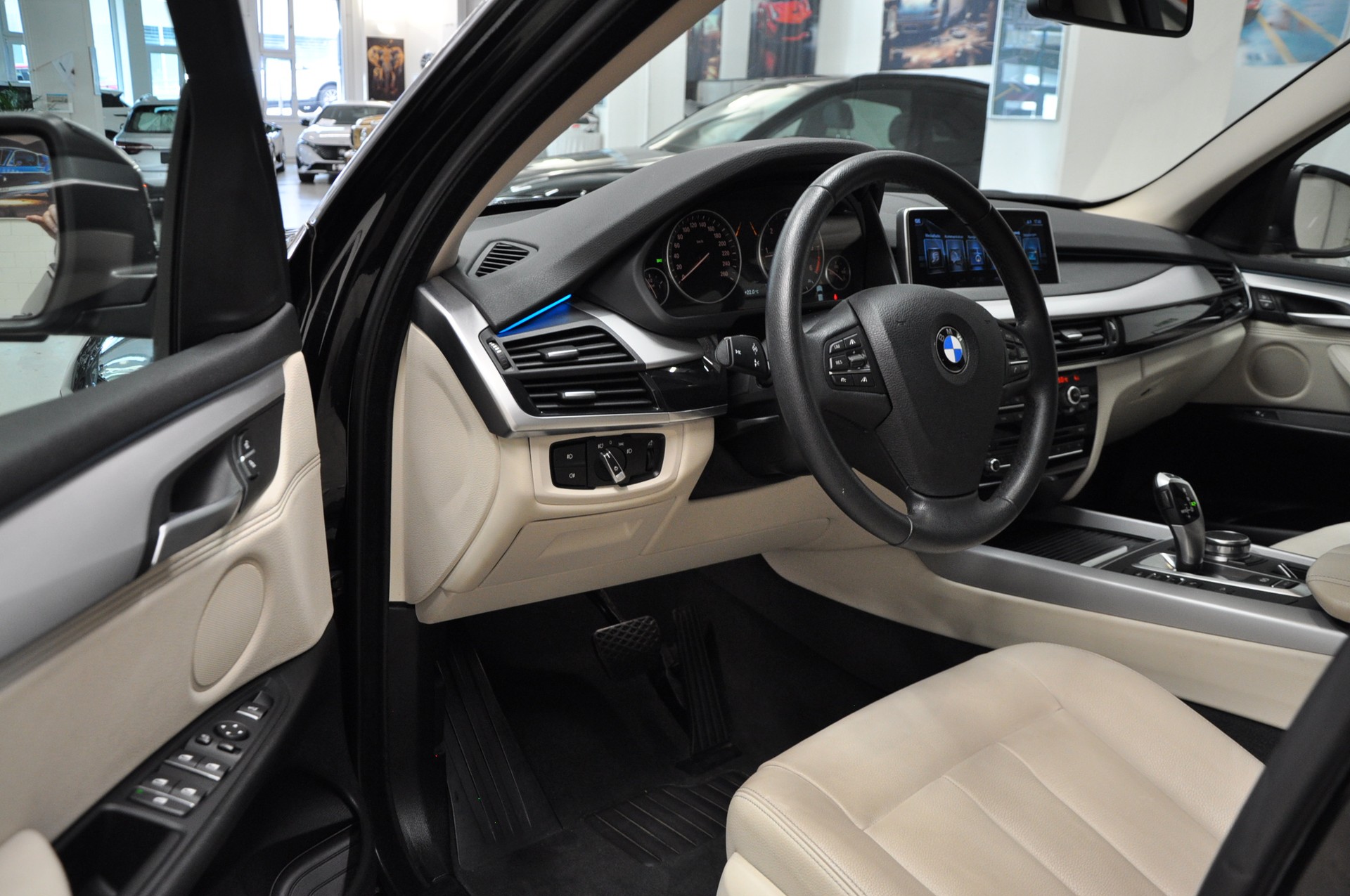 BMW X5 xDrive 30d Steptronic-image-9