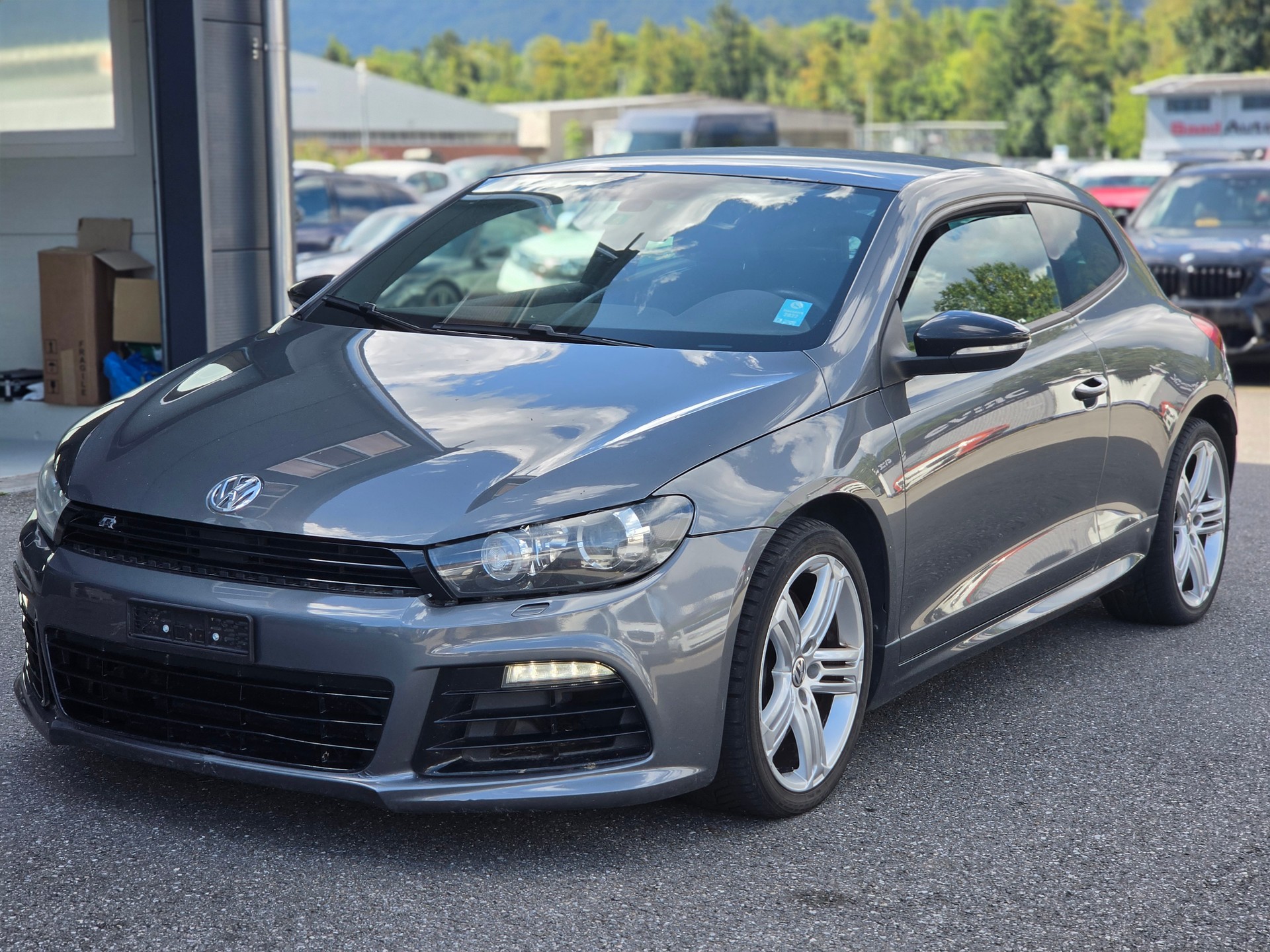 VW Scirocco 2.0 TSI R-image-2