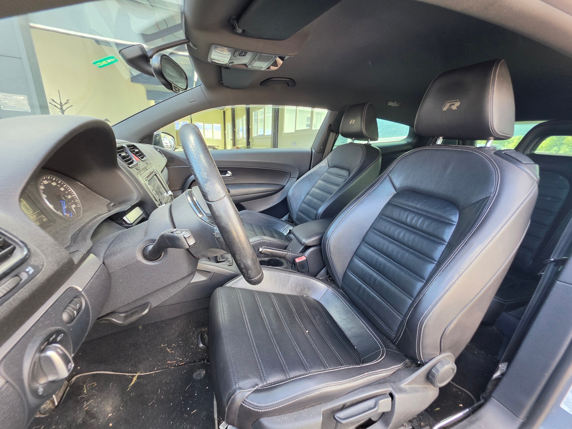 VW Scirocco 2.0 TSI R-image-8
