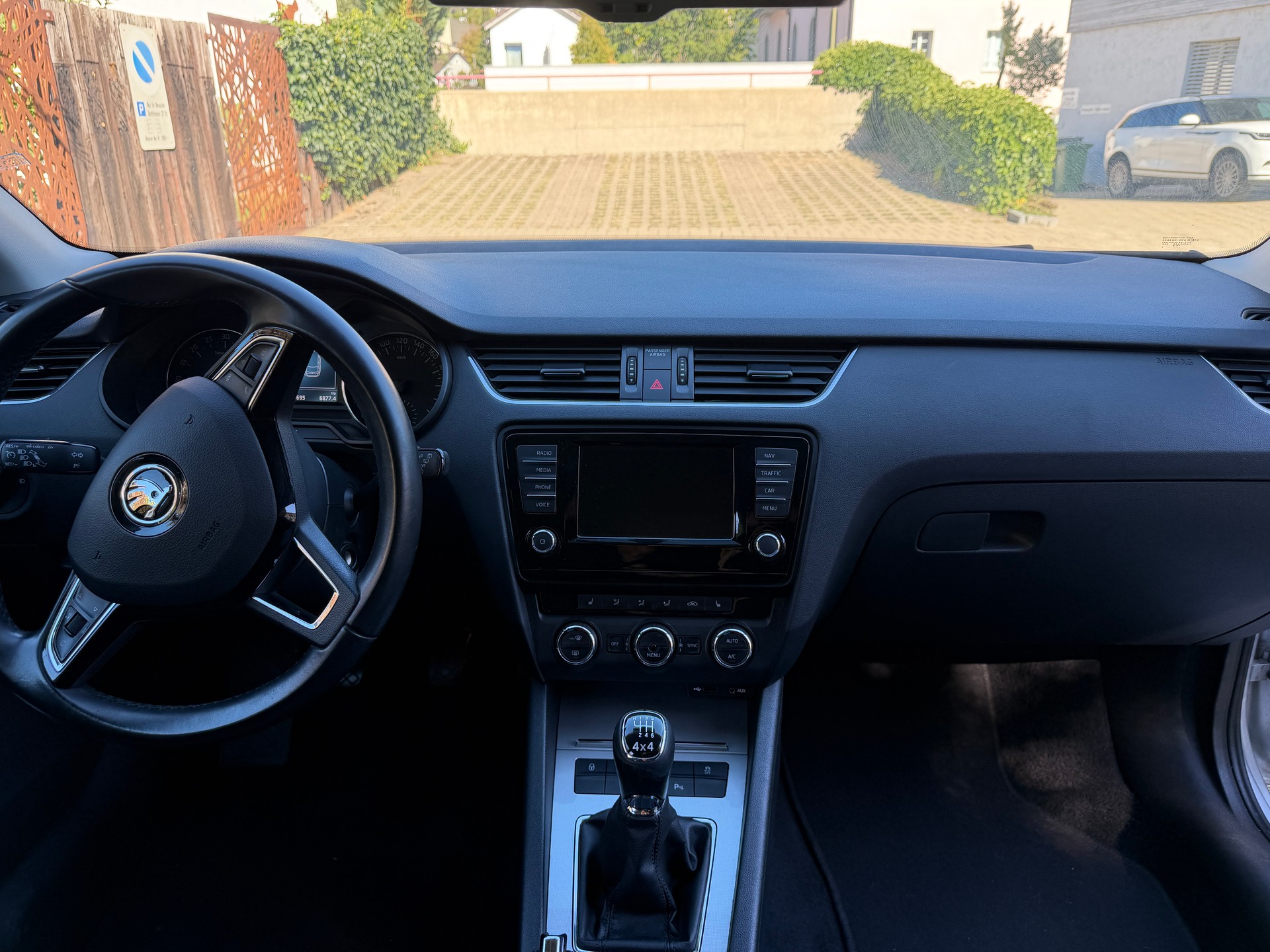 SKODA 2.0 TDI 150 Ambition 4x4-image-2