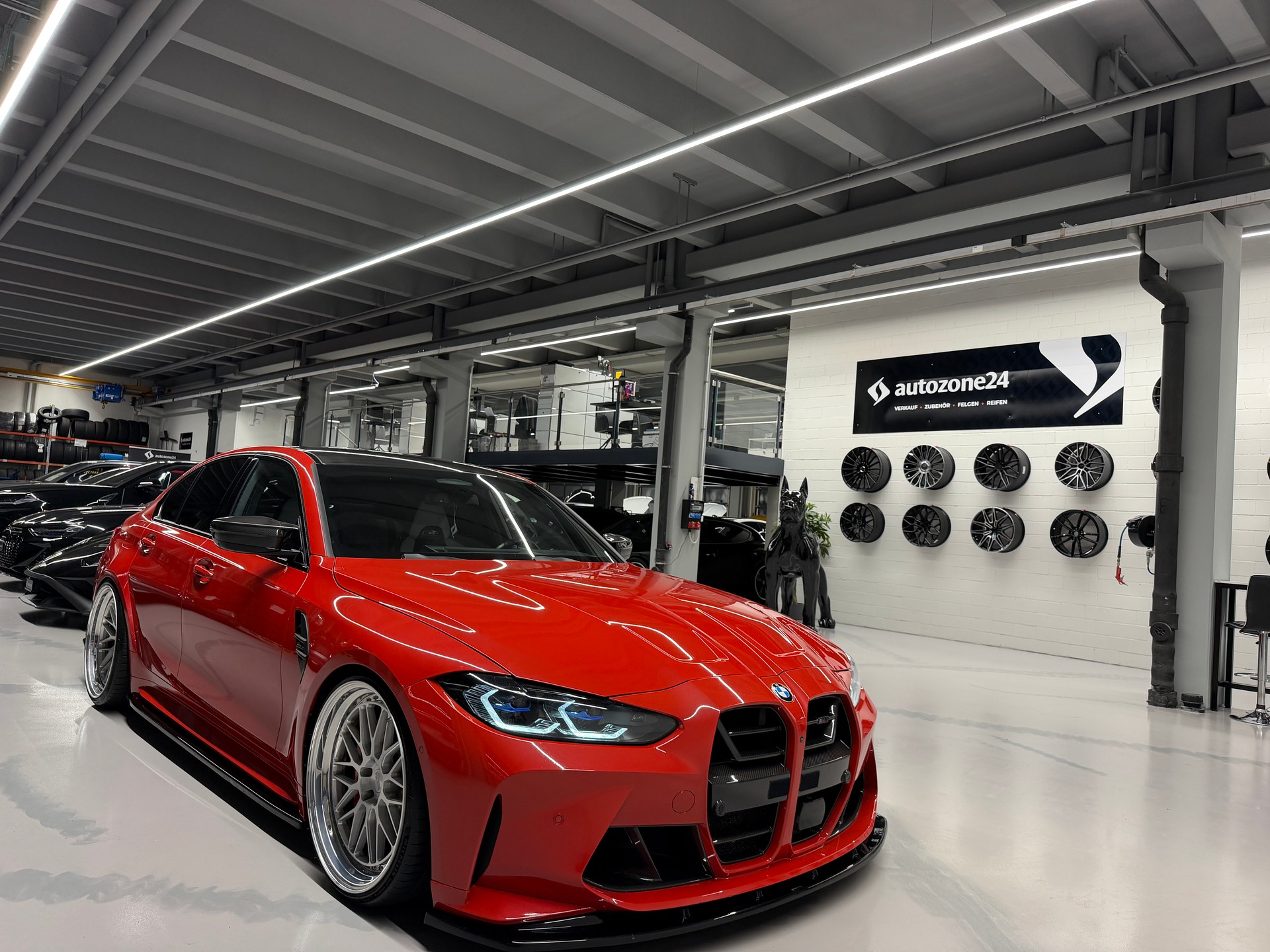 BMW M3 Competition xDrive Toronto Red *BMW Neuwagen Anschlussgarantie bis 27.11.26-image-11