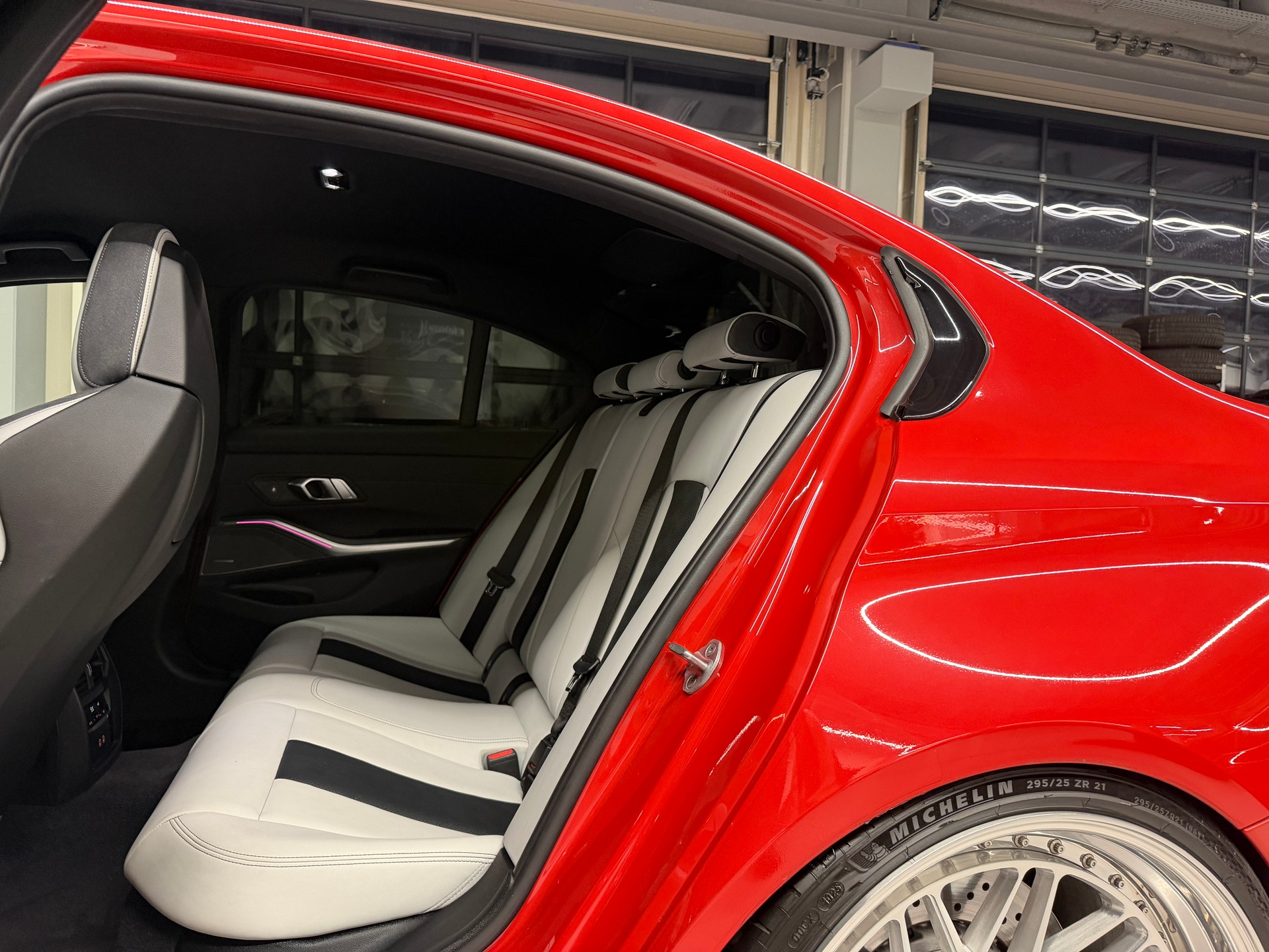 BMW M3 Competition xDrive Toronto Red *BMW Neuwagen Anschlussgarantie bis 27.11.26-image-26