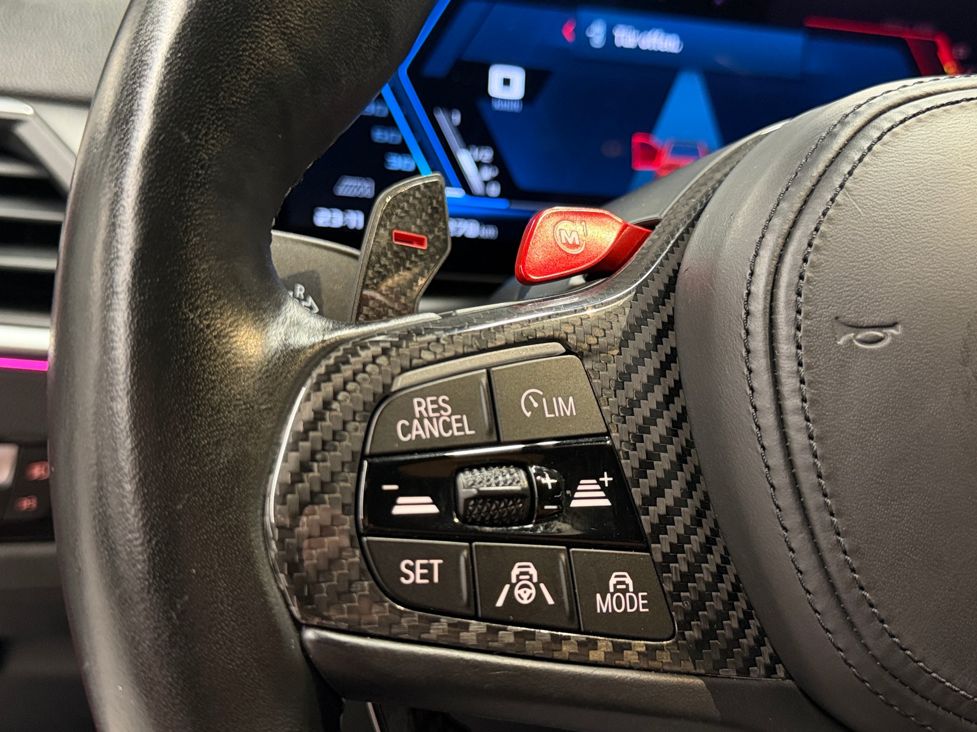 BMW M3 Competition xDrive Toronto Red *BMW Neuwagen Anschlussgarantie bis 27.11.26-image-27
