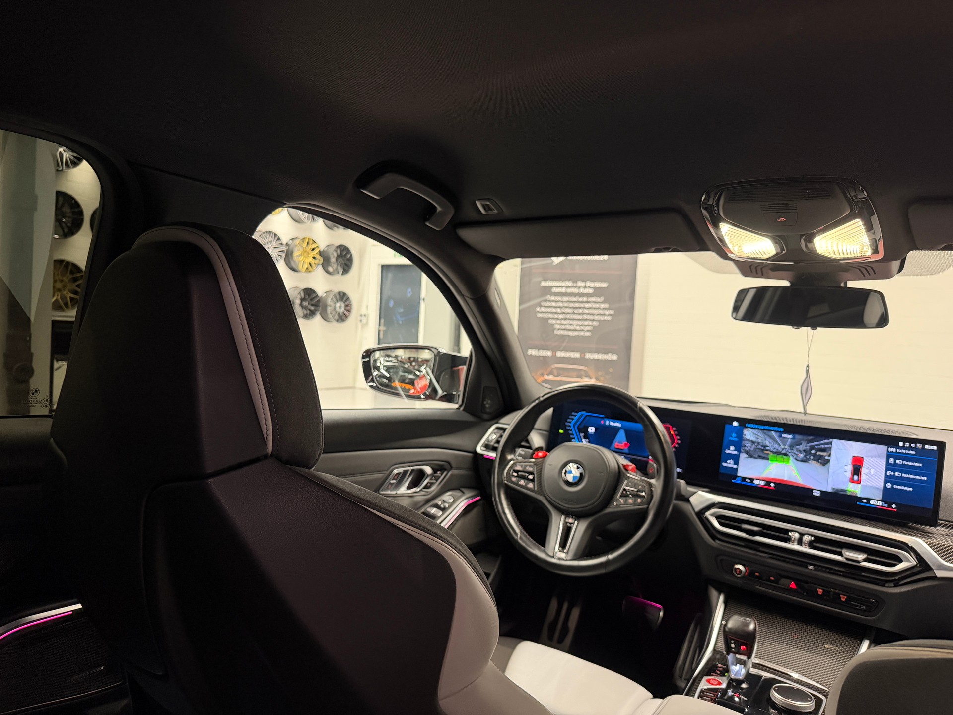 BMW M3 Competition xDrive Toronto Red *BMW Neuwagen Anschlussgarantie bis 27.11.26-image-24