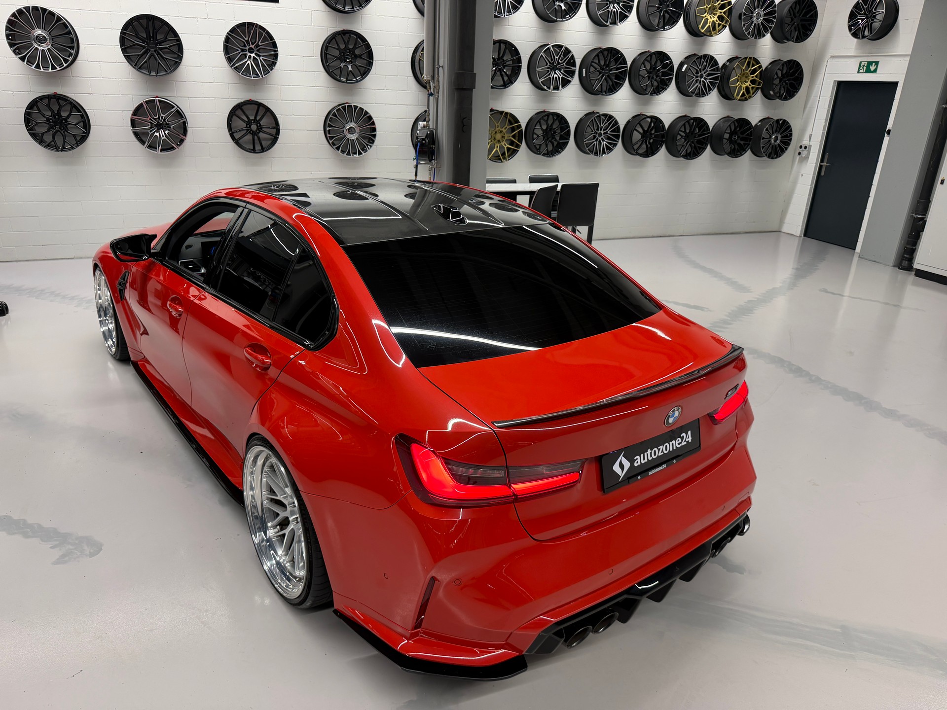 BMW M3 Competition xDrive Toronto Red *BMW Neuwagen Anschlussgarantie bis 27.11.26-image-18