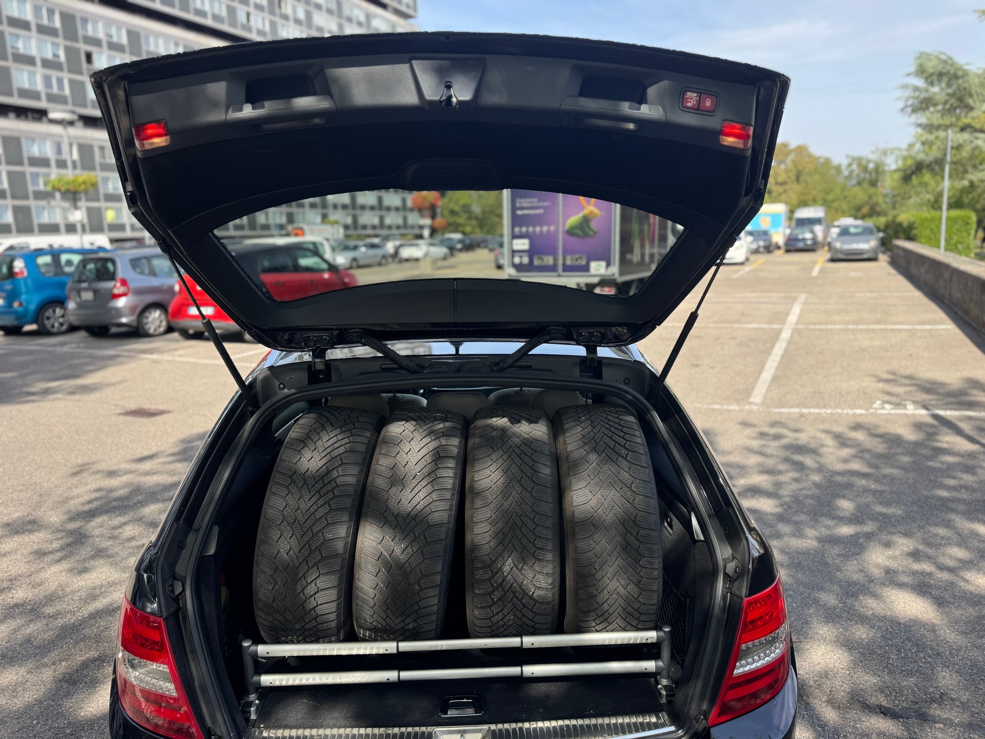 MERCEDES-BENZ C 250 CDI Avantgarde 4Matic 7G-Tronic-image-10
