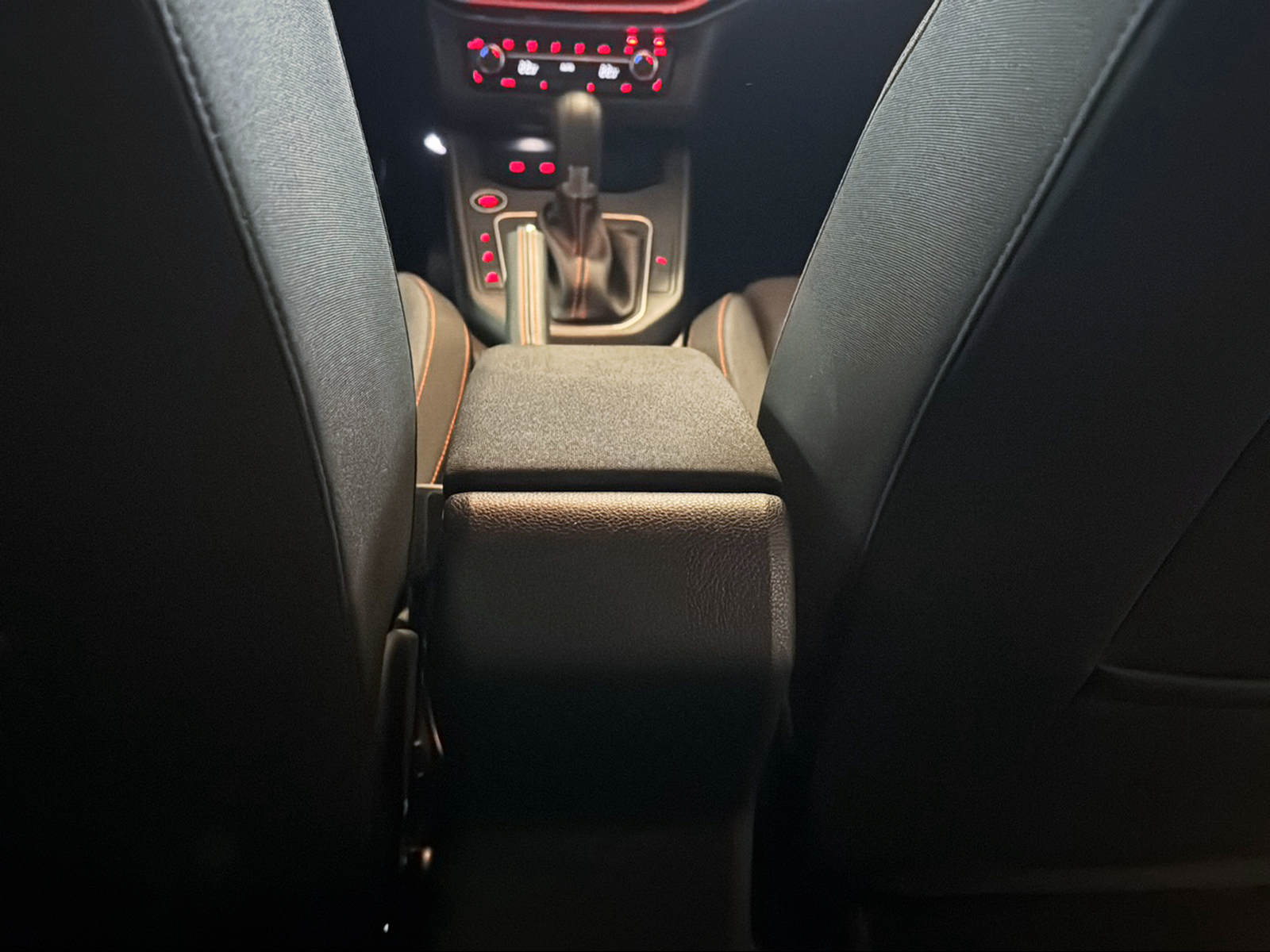 SEAT Ibiza 1.0 EcoTSI 75 Edition DSG-image-16