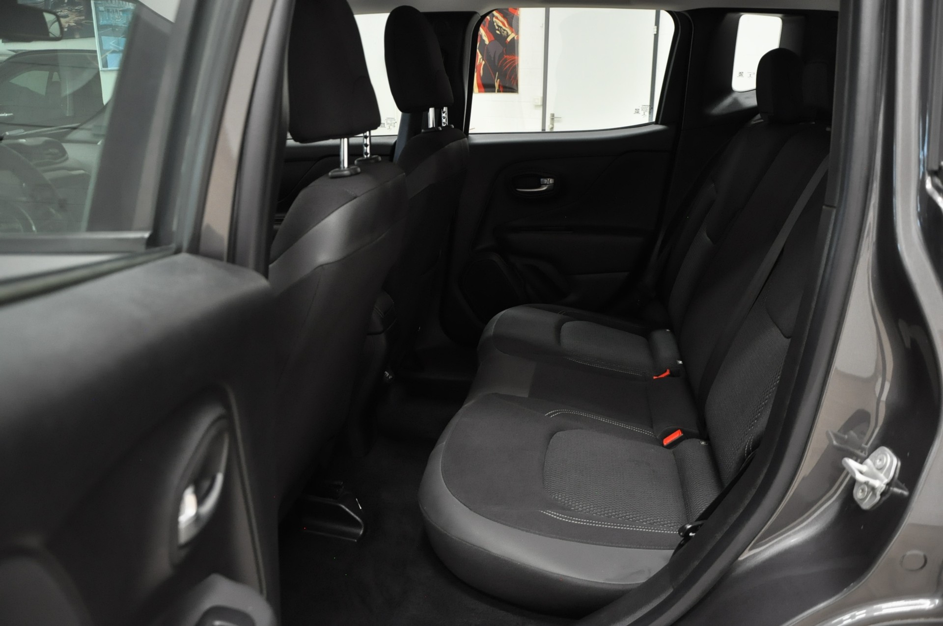 JEEP Renegade 1.3 GSE Turbo Limited-image-15