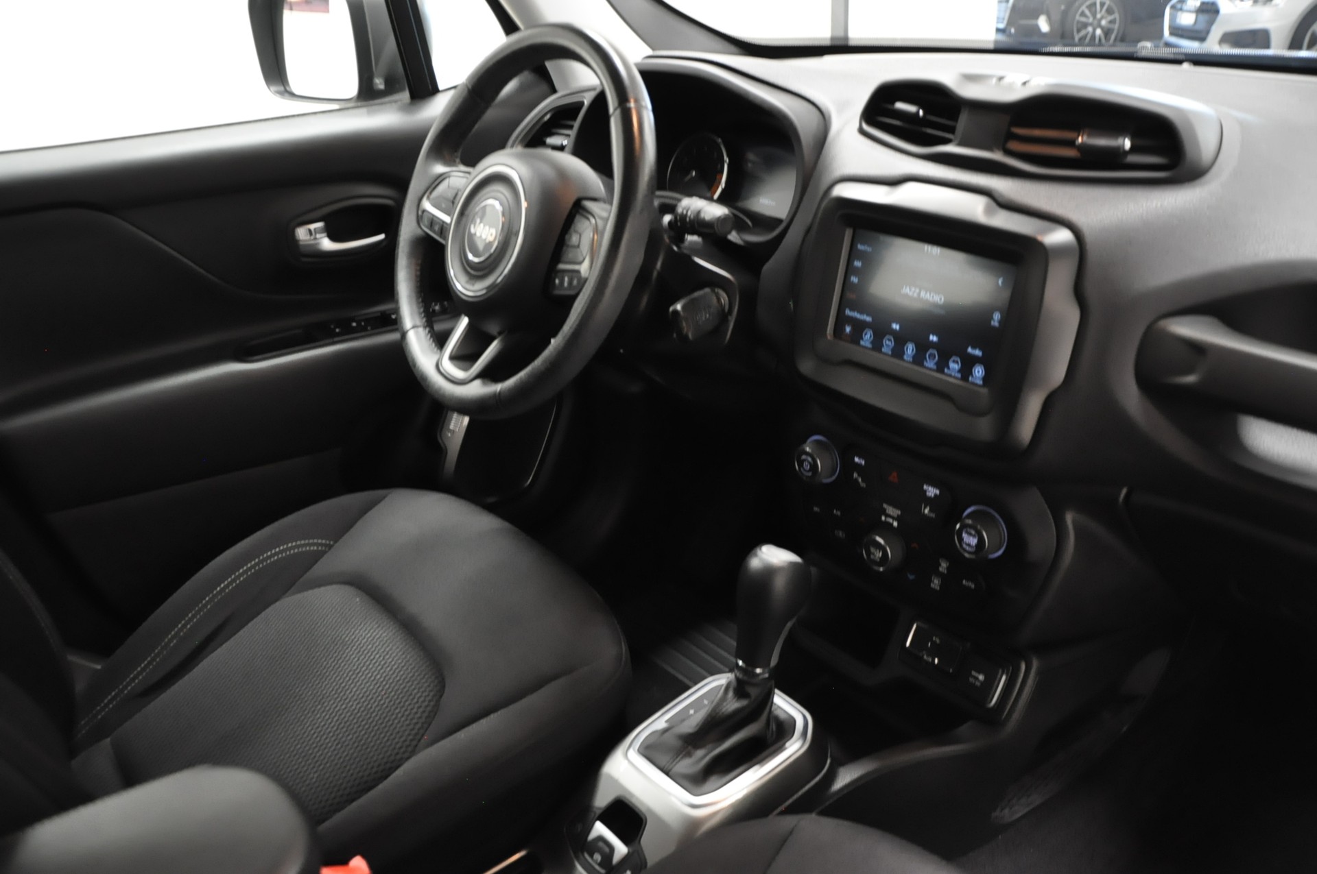 JEEP Renegade 1.3 GSE Turbo Limited-image-12