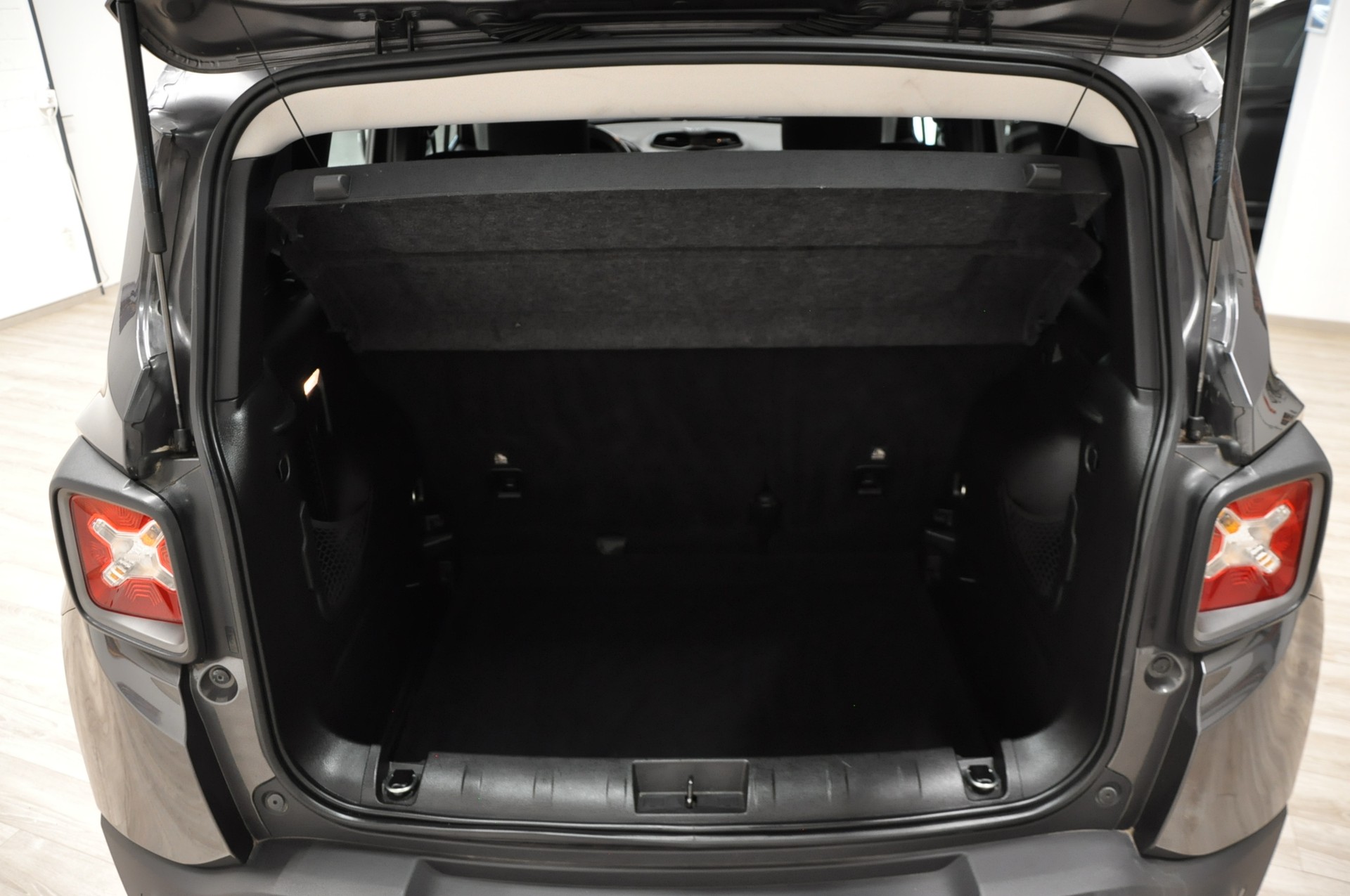 JEEP Renegade 1.3 GSE Turbo Limited-image-20