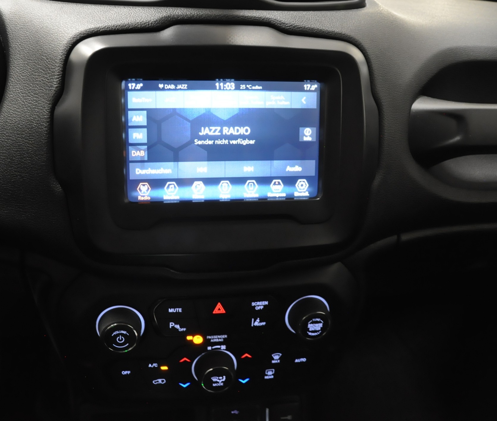 JEEP Renegade 1.3 GSE Turbo Limited-image-19