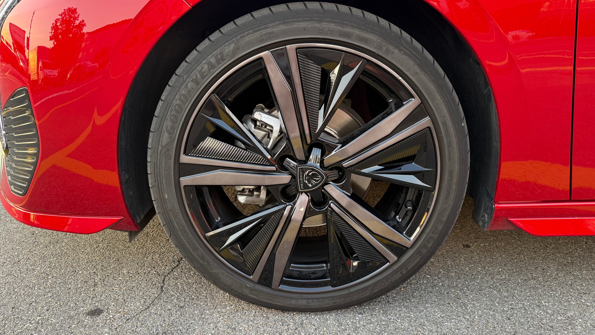 PEUGEOT 1.2 PureTech GT Pack-image-3