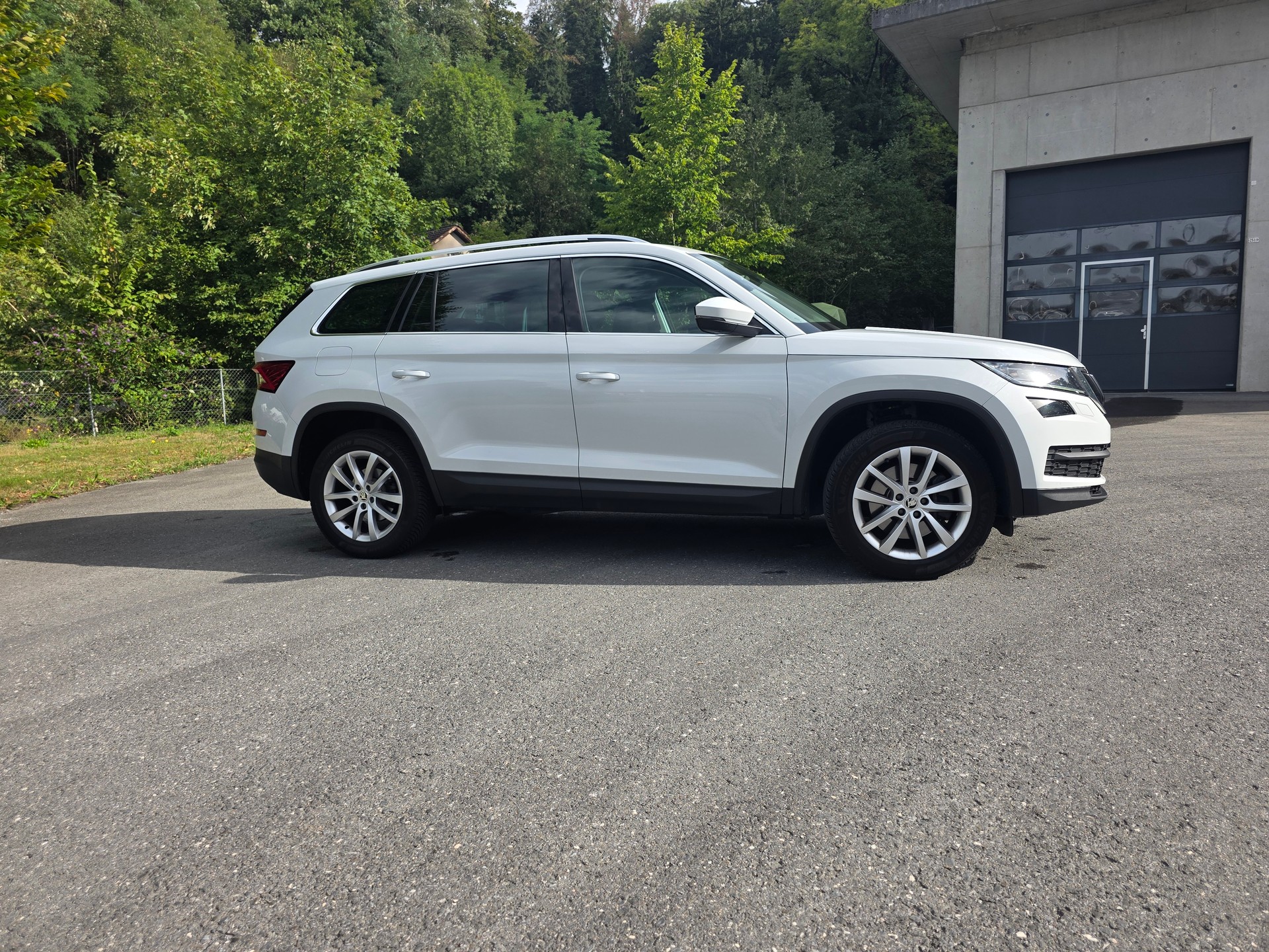 SKODA Kodiaq 2.0 TDI CR Sport Line 4x4 DSG-image-6
