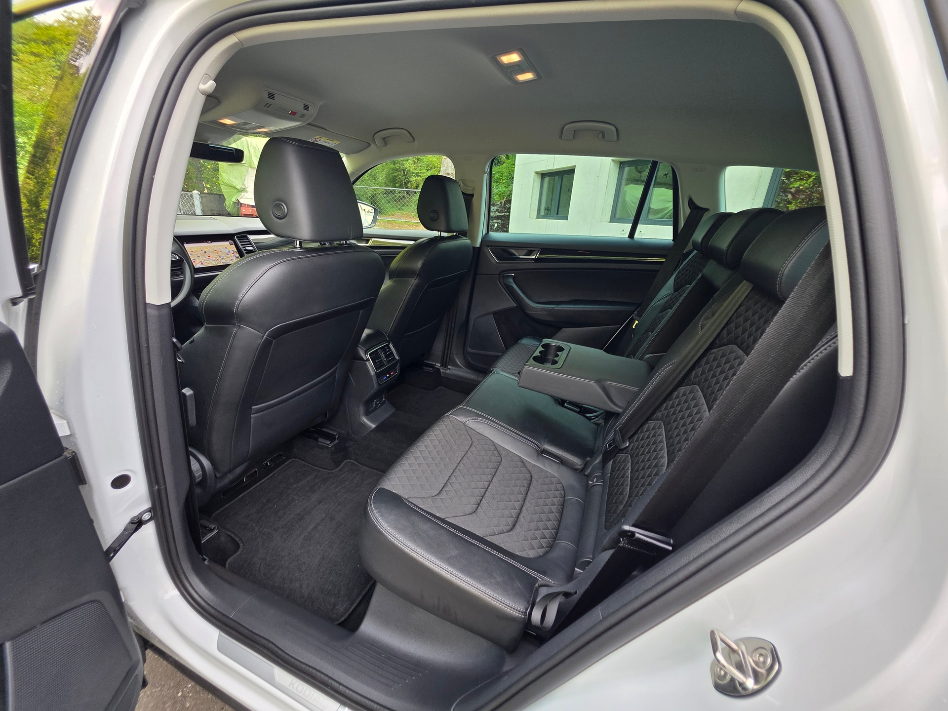 SKODA Kodiaq 2.0 TDI CR Sport Line 4x4 DSG-image-21