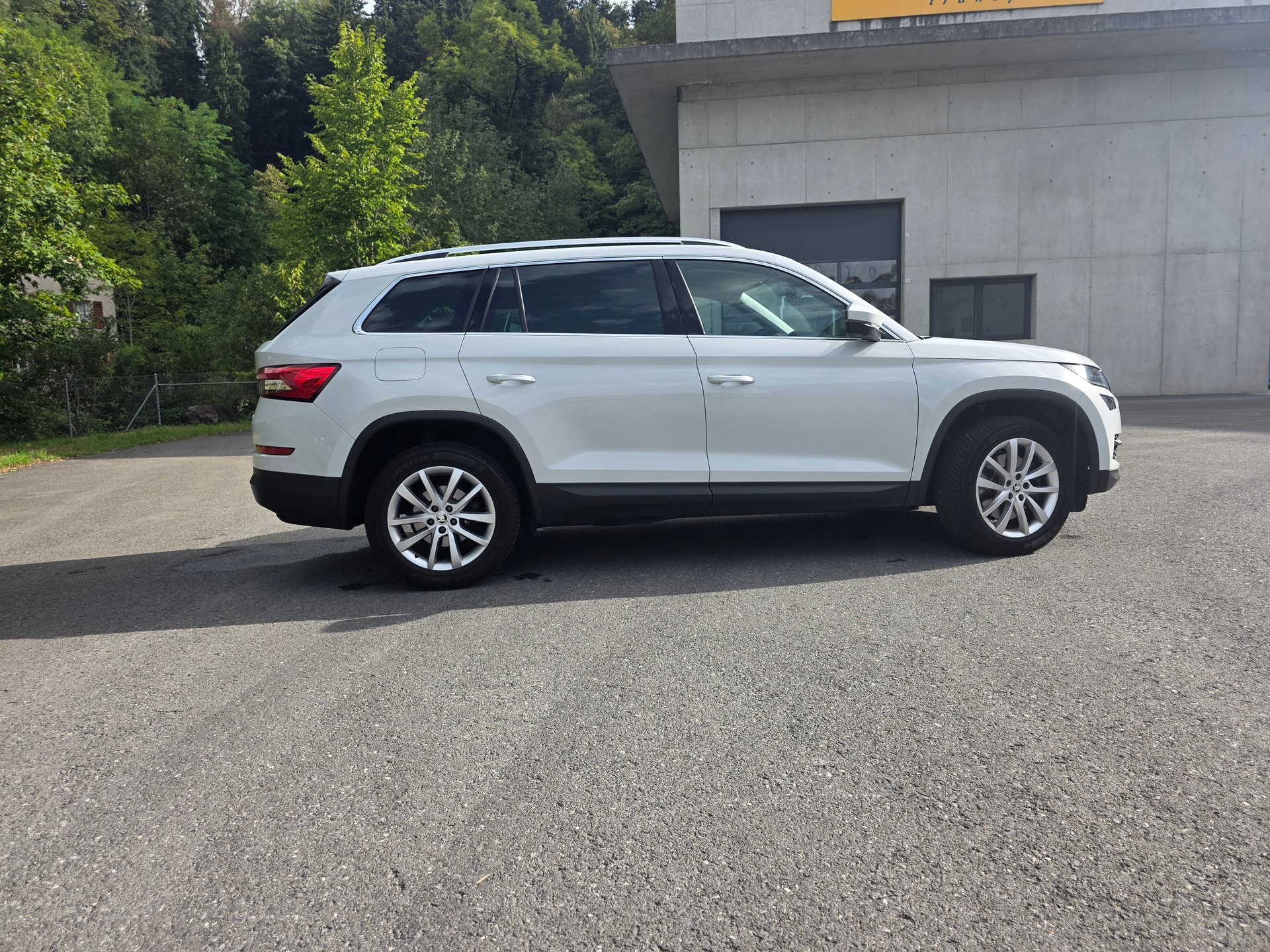 SKODA Kodiaq 2.0 TDI CR Sport Line 4x4 DSG-image-8