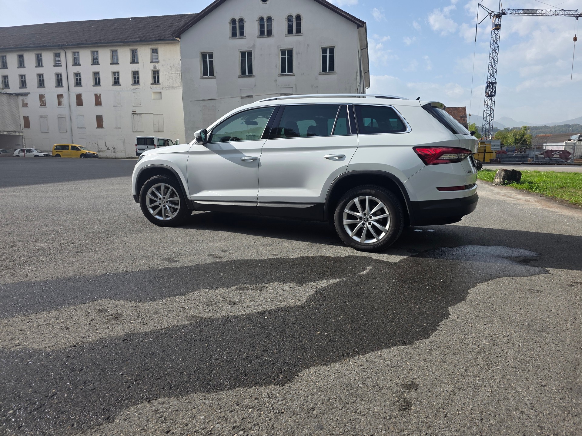 SKODA Kodiaq 2.0 TDI CR Sport Line 4x4 DSG-image-11