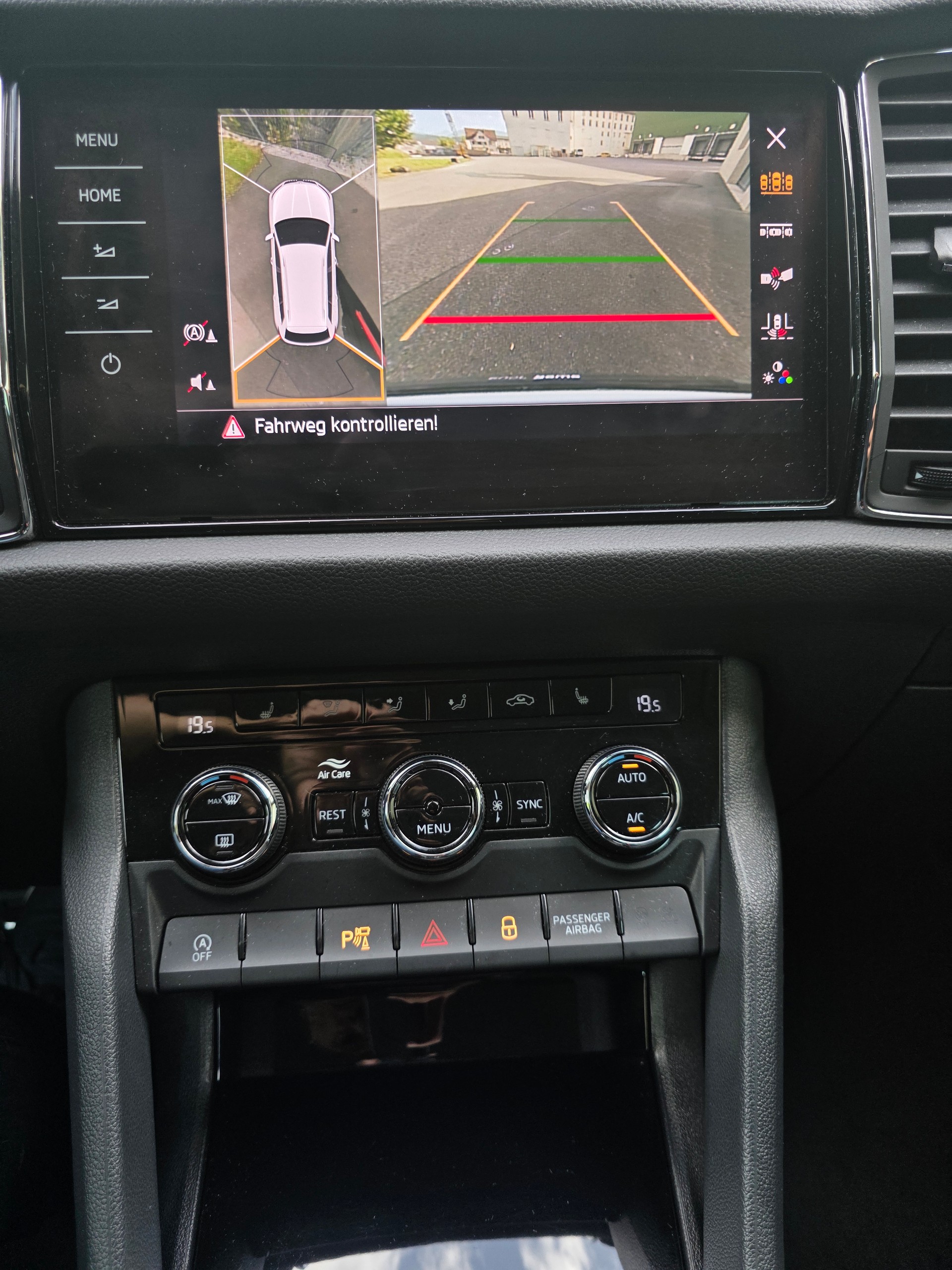 SKODA Kodiaq 2.0 TDI CR Sport Line 4x4 DSG-image-23