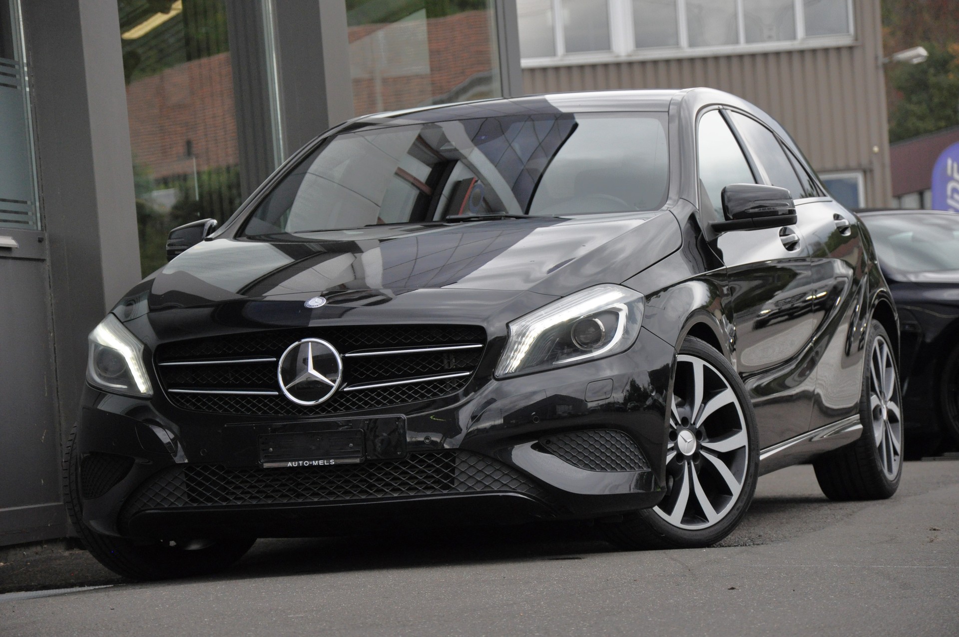 MERCEDES-BENZ A 180 Urban 7G-DCT