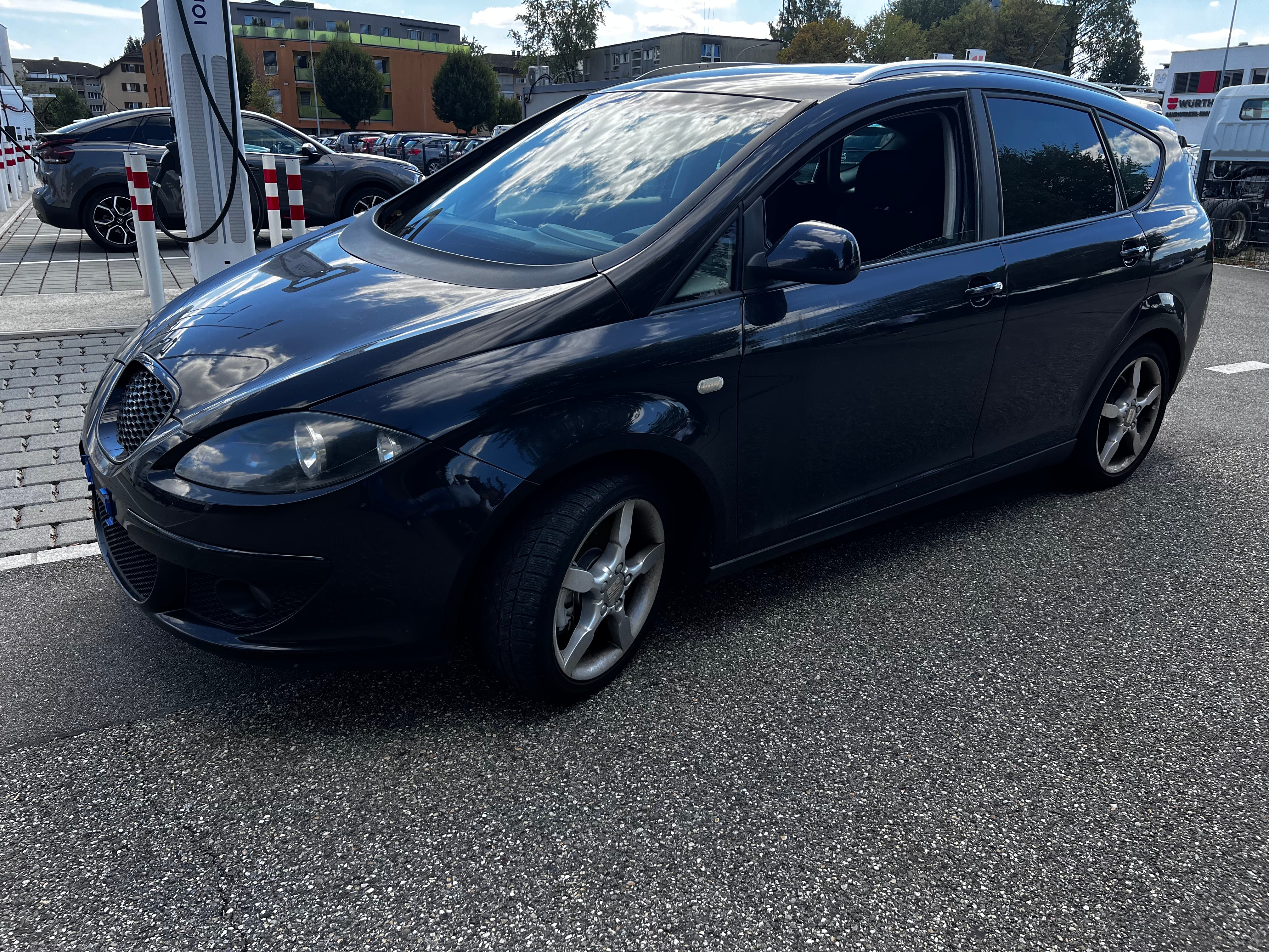 Car photo