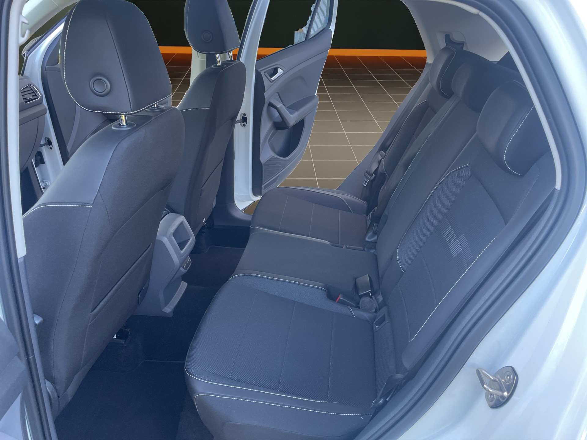 VW T-Cross 1.0 TSI Style DSG-image-12