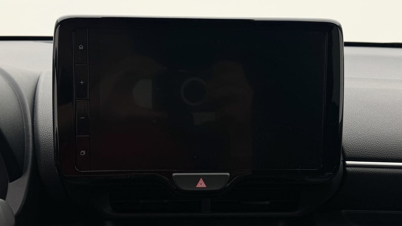 TOYOTA Yaris 1.5 Sport e-CVT-image-7