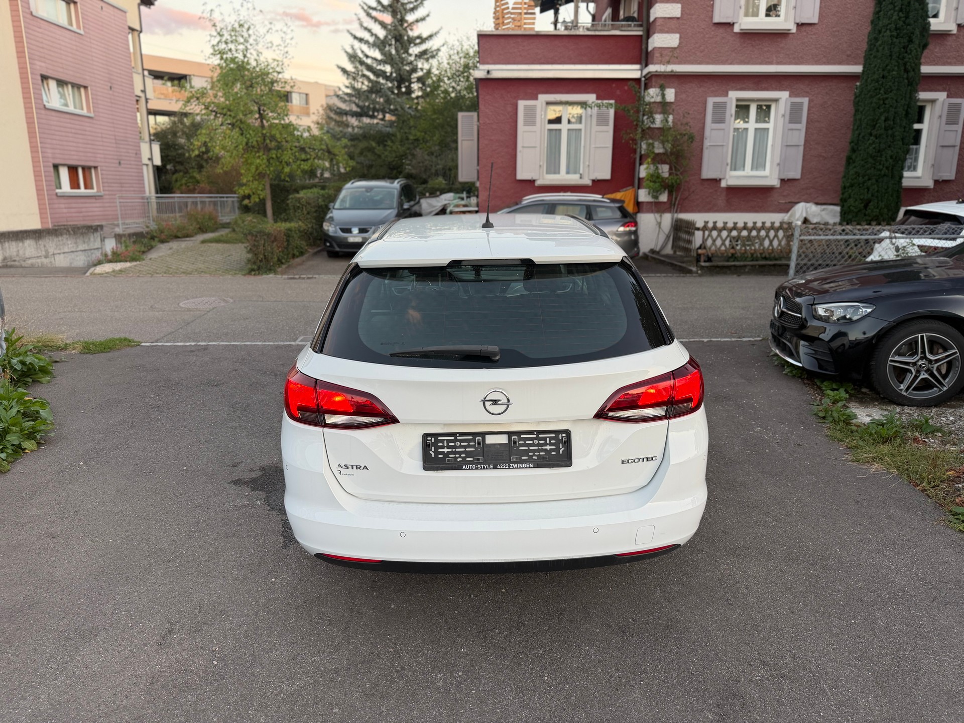OPEL Astra Sports Tourer 1.0i Turbo Enjoy-image-3