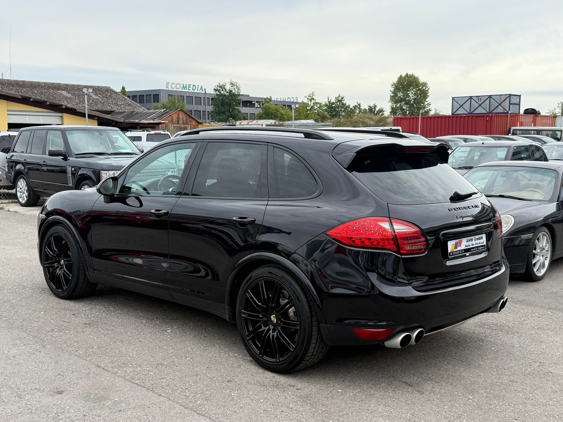 PORSCHE Cayenne Turbo / Frisch ab MFK & Service / Keramik Bremsen / Sportplus Felgen / Rückfahrkamera / BOSE Soundsystem-image-5