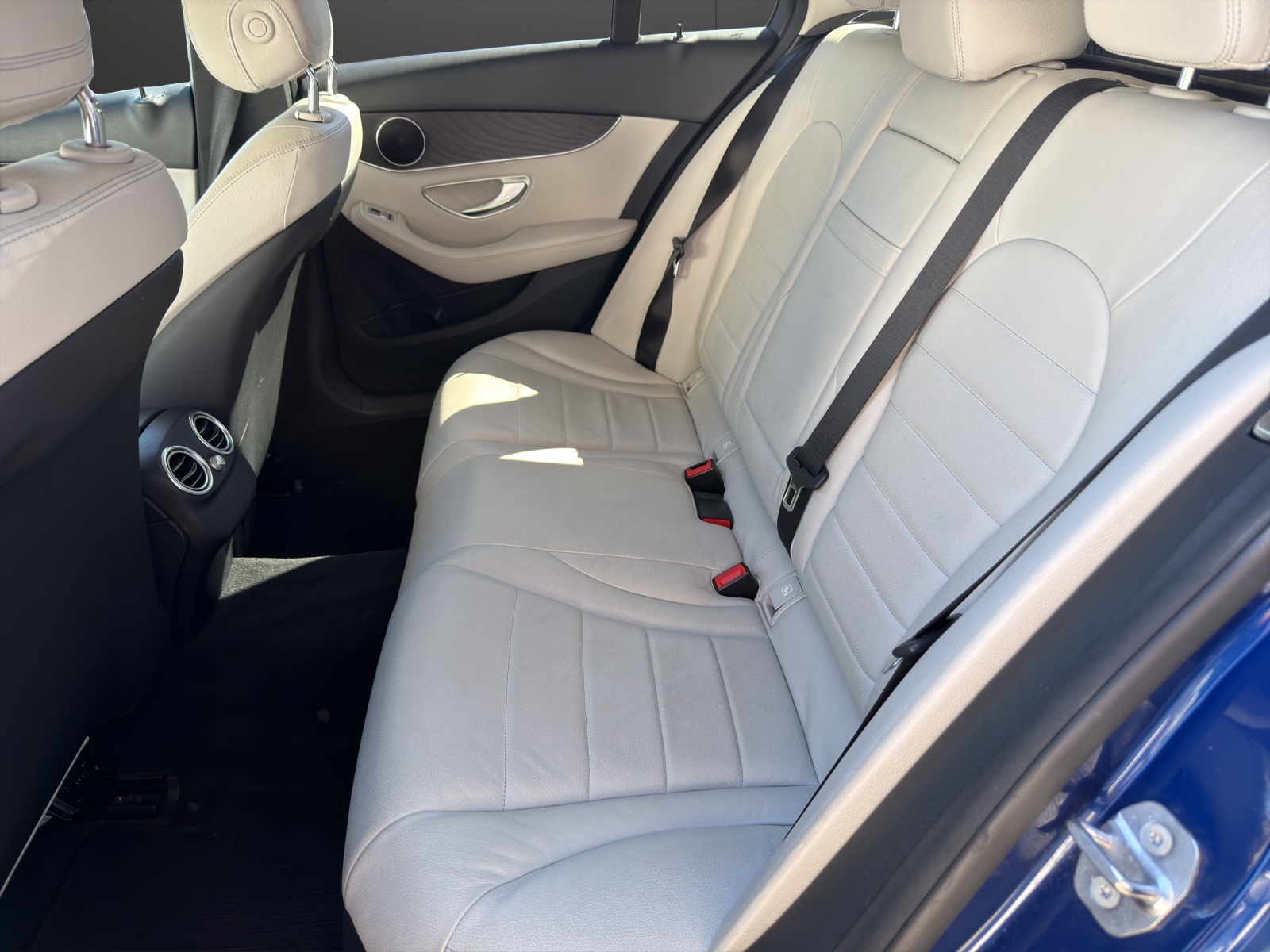 MERCEDES-BENZ C 250 d Swiss Star Avantgarde 4Matic 9G-Tronic-image-9