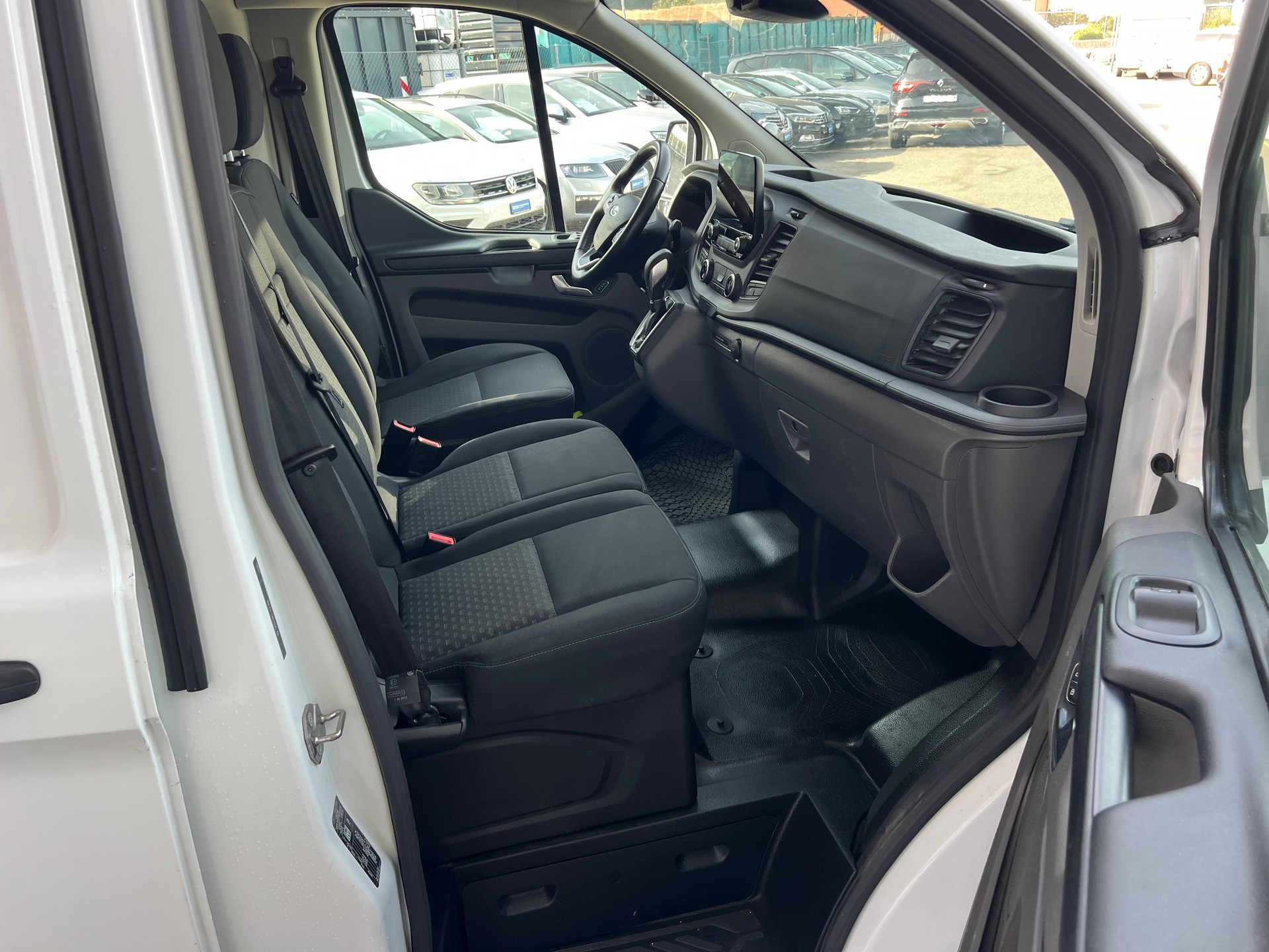 FORD Transit Custom Van 340 L1H1 Limited PHEV *** Automatik * Navigation * Klima * Tempomat * frisch ab MFK * 12/24 Garantie **-image-15