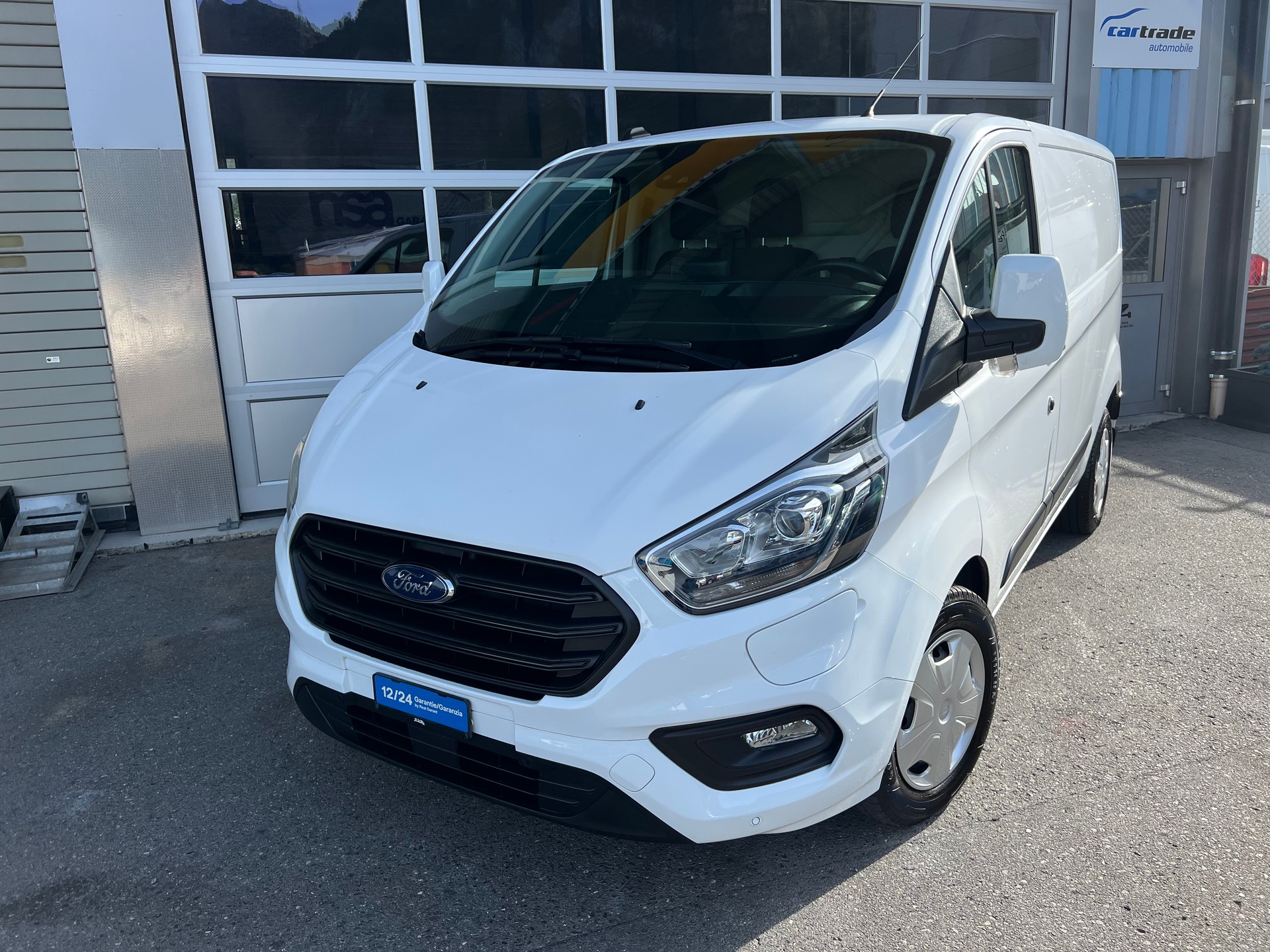 FORD Transit Custom Van 340 L1H1 Limited PHEV *** Automatik * Navigation * Klima * Tempomat * frisch ab MFK * 12/24 Garantie **-image-1