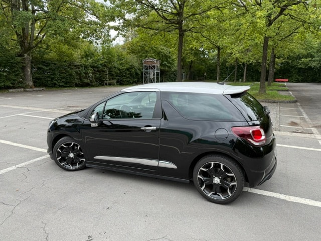 DS AUTOMOBILES 1.6 THP Sport Chic Plus-image-1