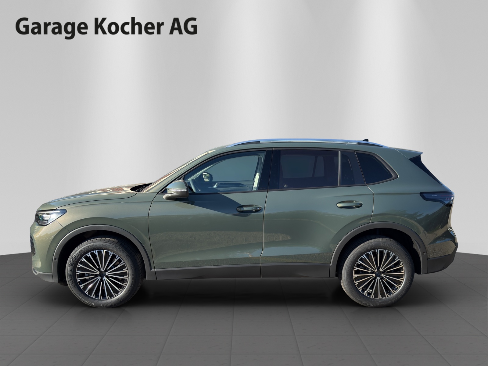 VW Tiguan 2.0 TSI DSG United 4Motion-image-2