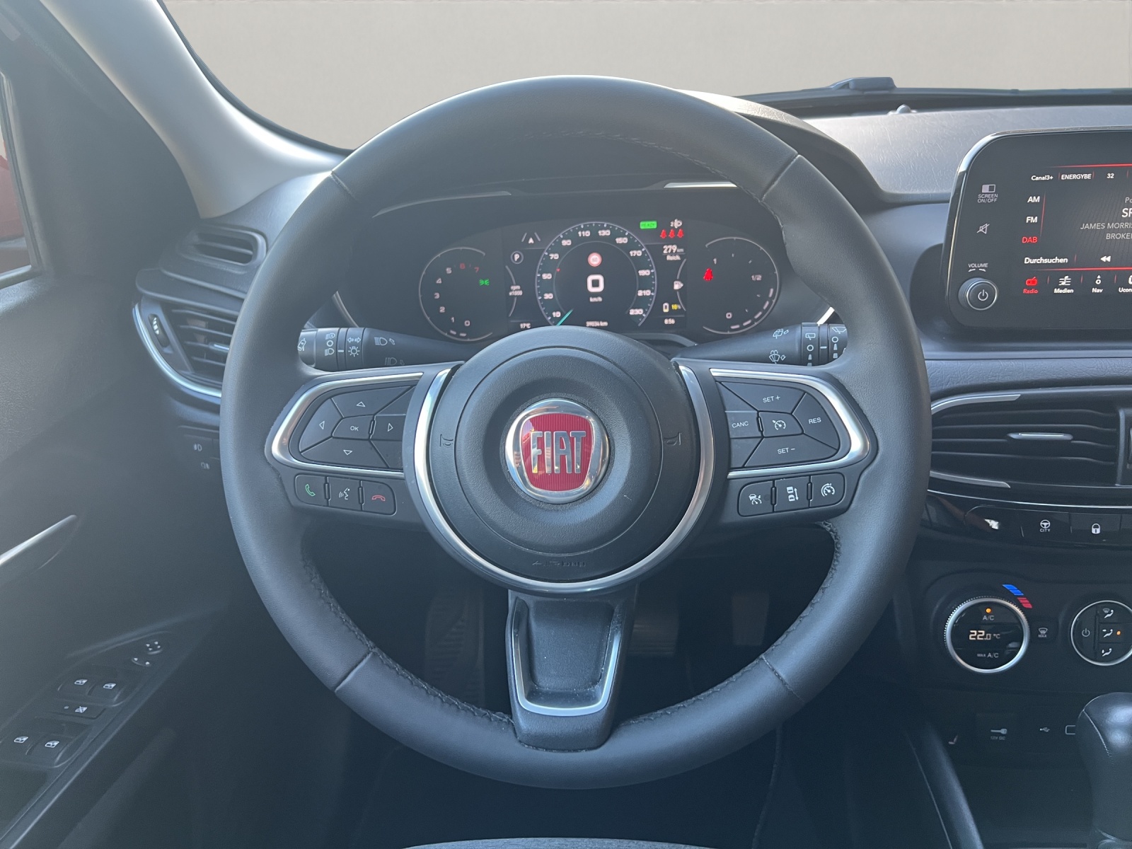 FIAT Tipo SW 1.5 Hybrid Swiss Cross-image-9